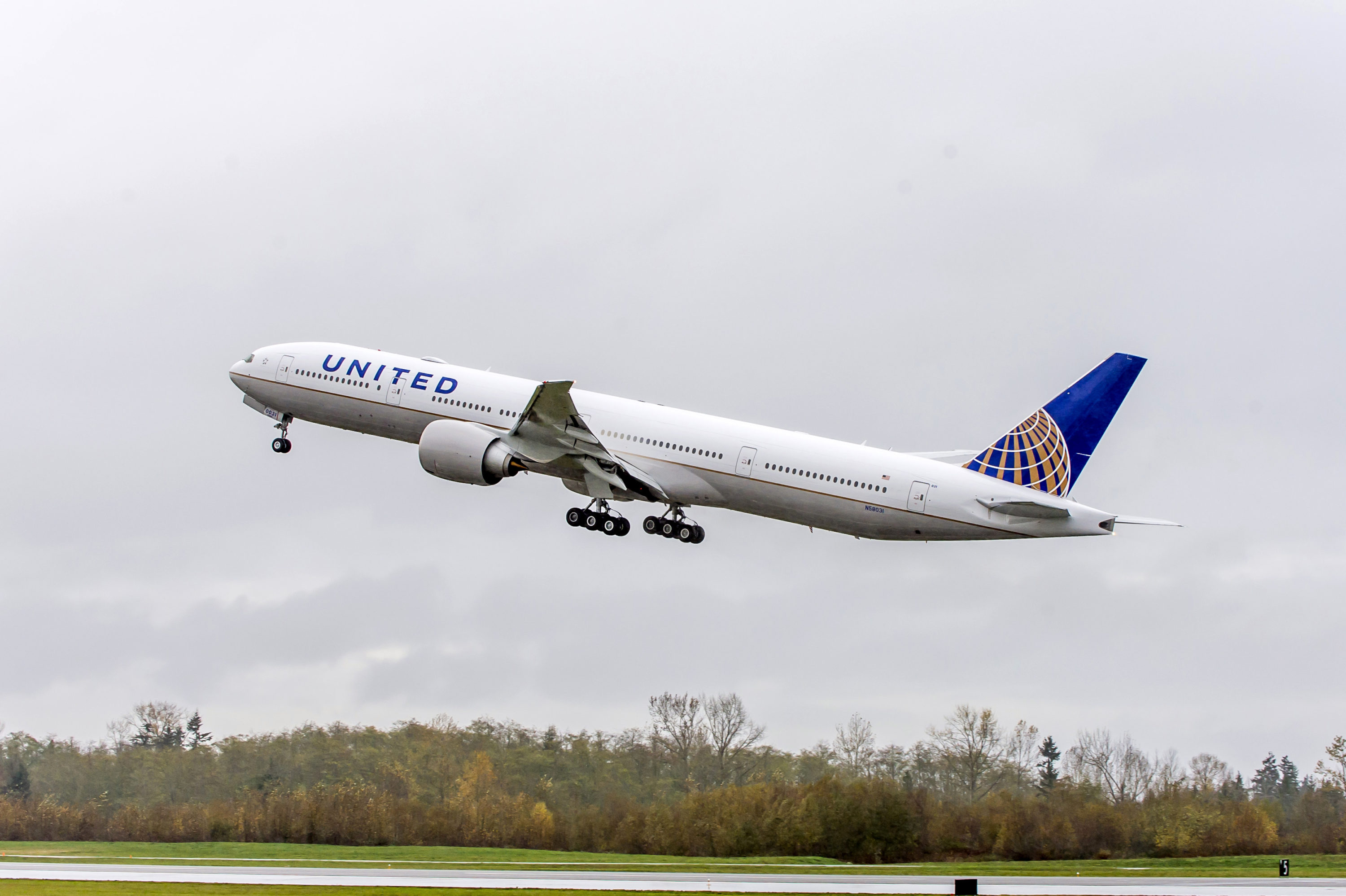 United 777-300ER