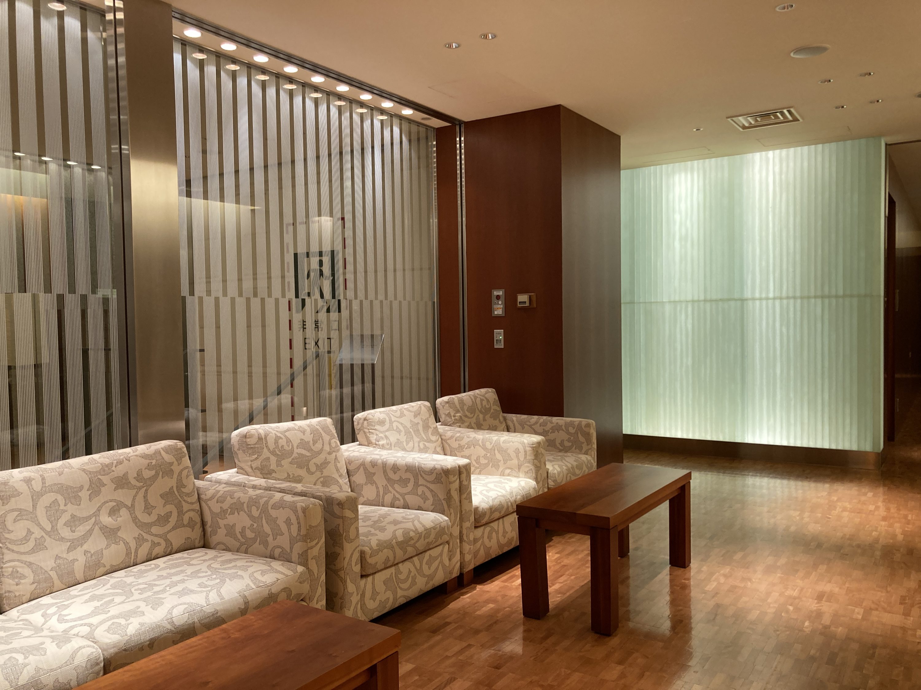 Hyatt Regency Tokyo Joule gym seating