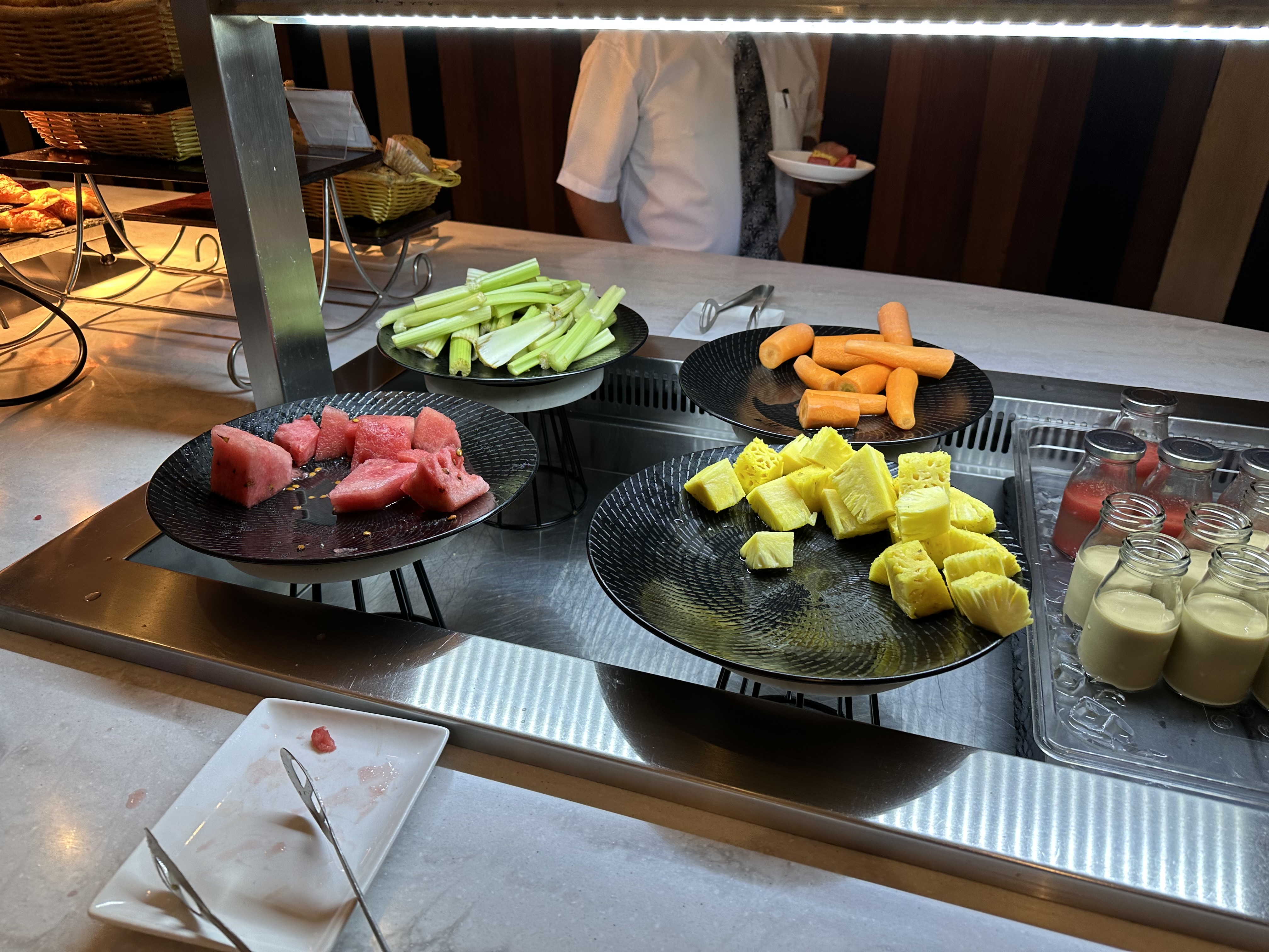 Fiji Airways NAN Lounge Fruit Fiji Airways NAN Lounge Fruit