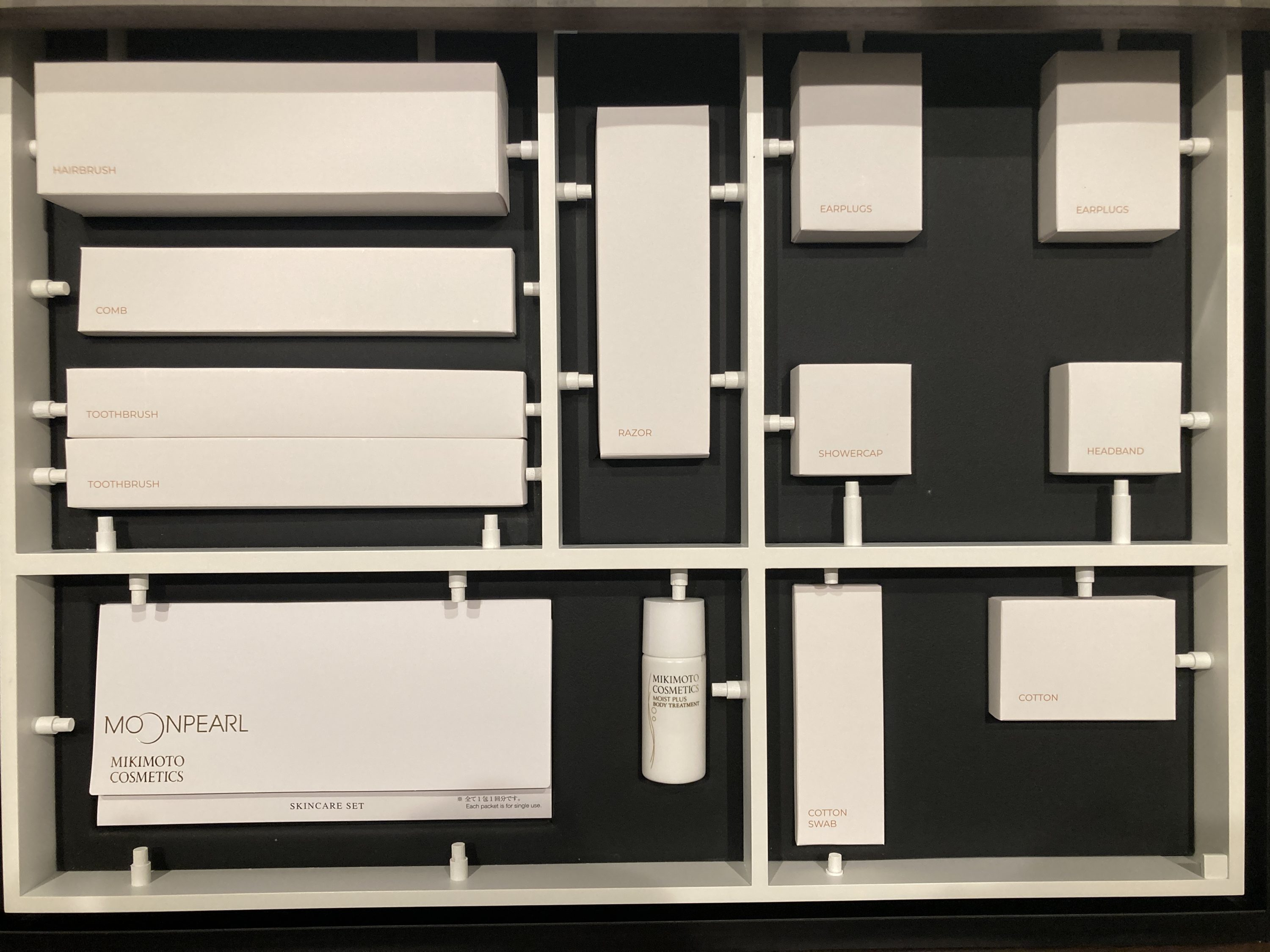Fuji Speedway Hotel Grand Prix Corner King Suite bathroom sink drawer cosmetics