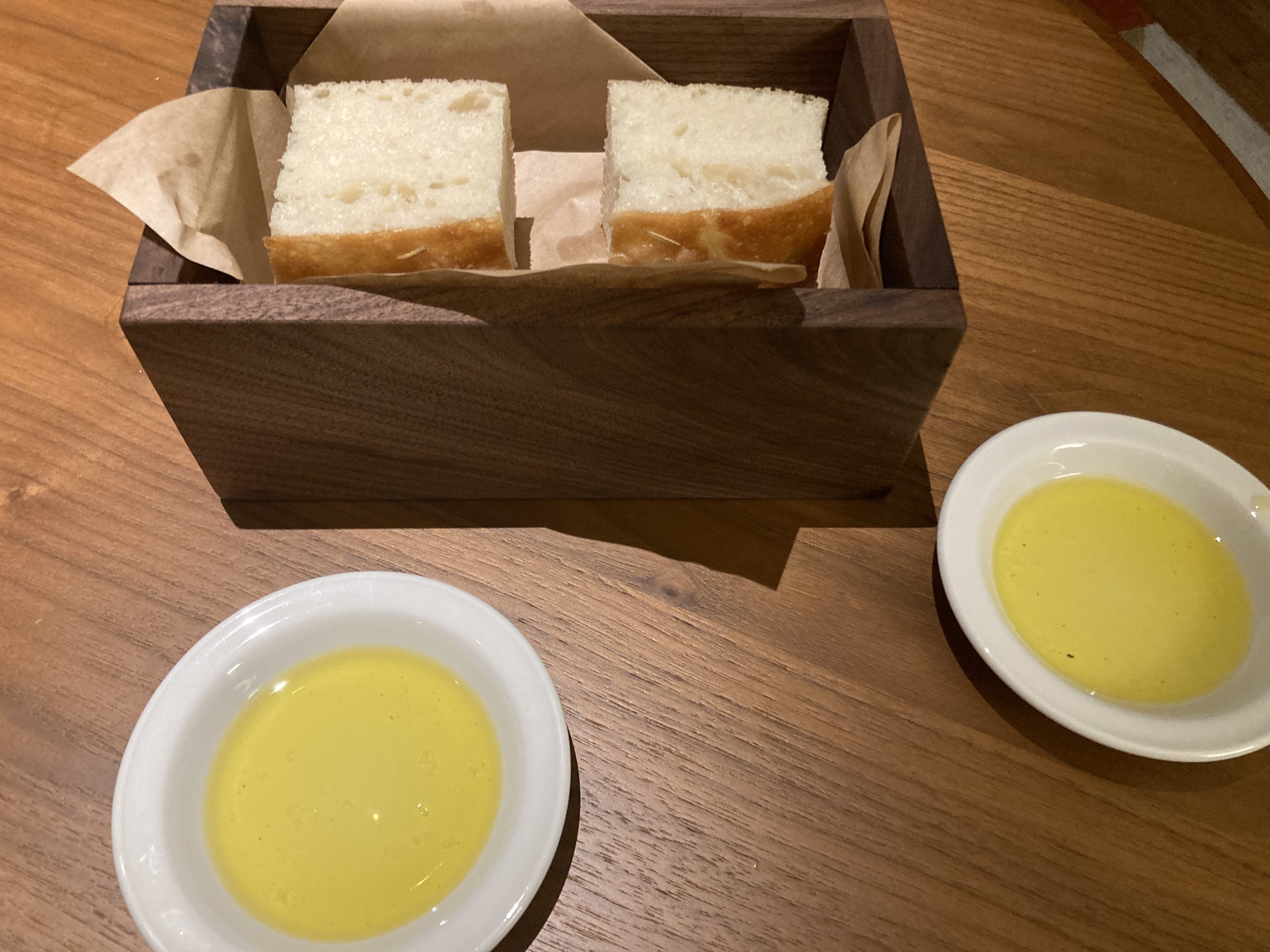 Fuji Speedway Hotel room service bread
