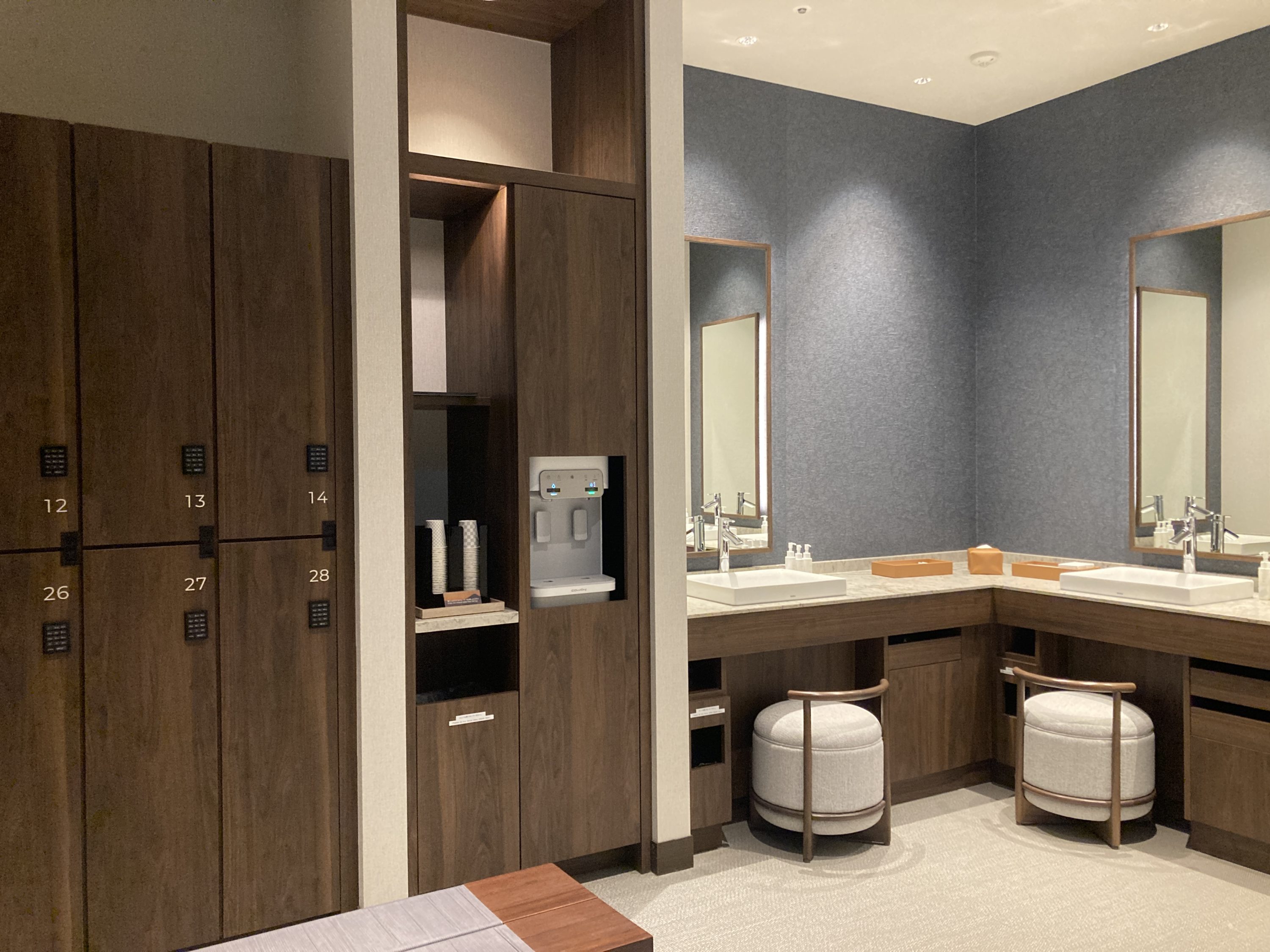 Fuji Speedway Hotel spa changing room