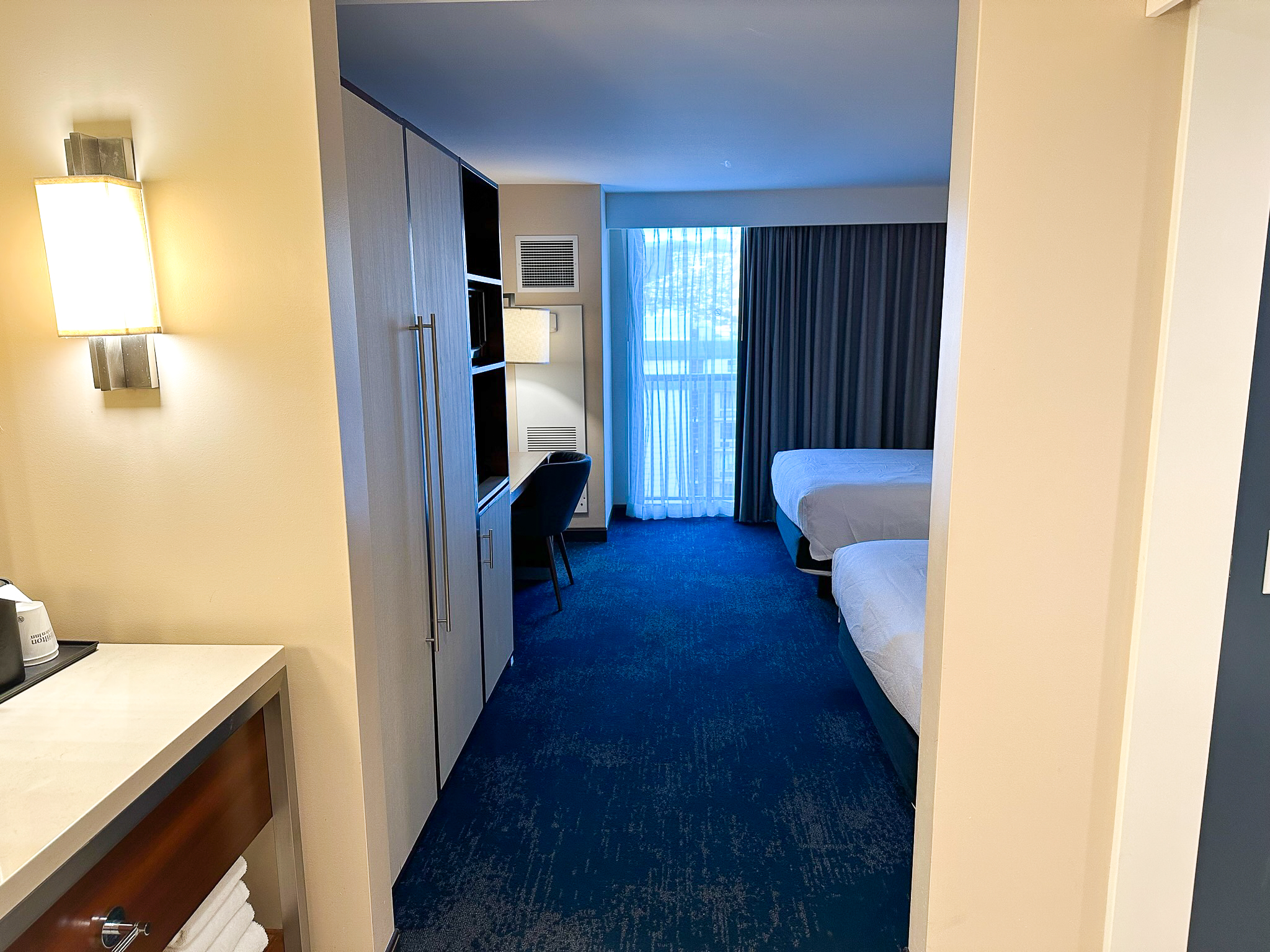 Hilton Garden Inn Waikiki Beach room entrance