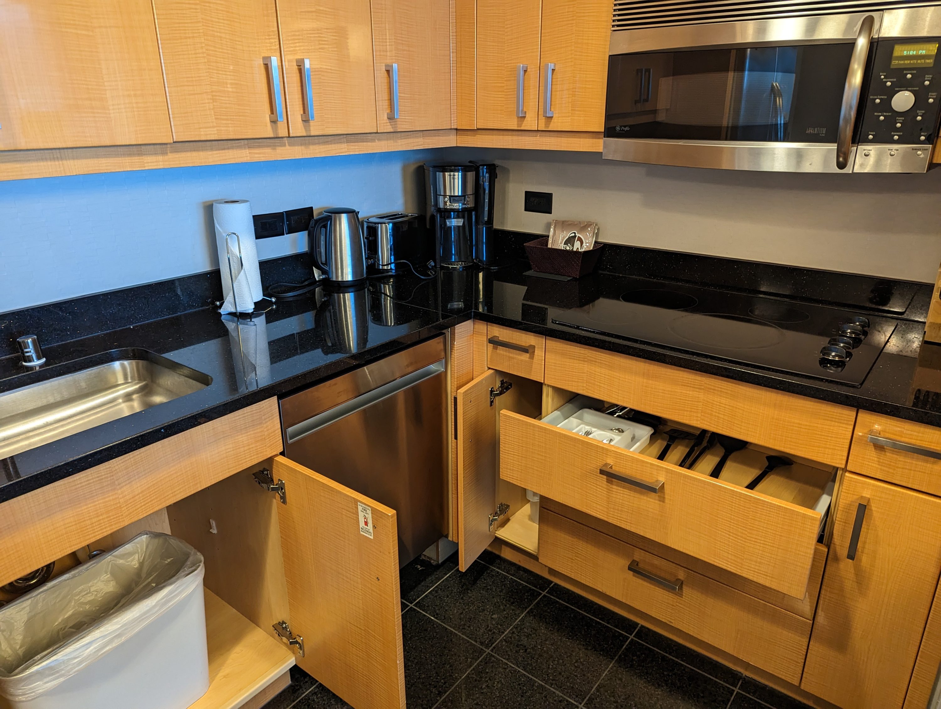 Hilton Grand Vacations Elara Las Vegas kitchen cabinets