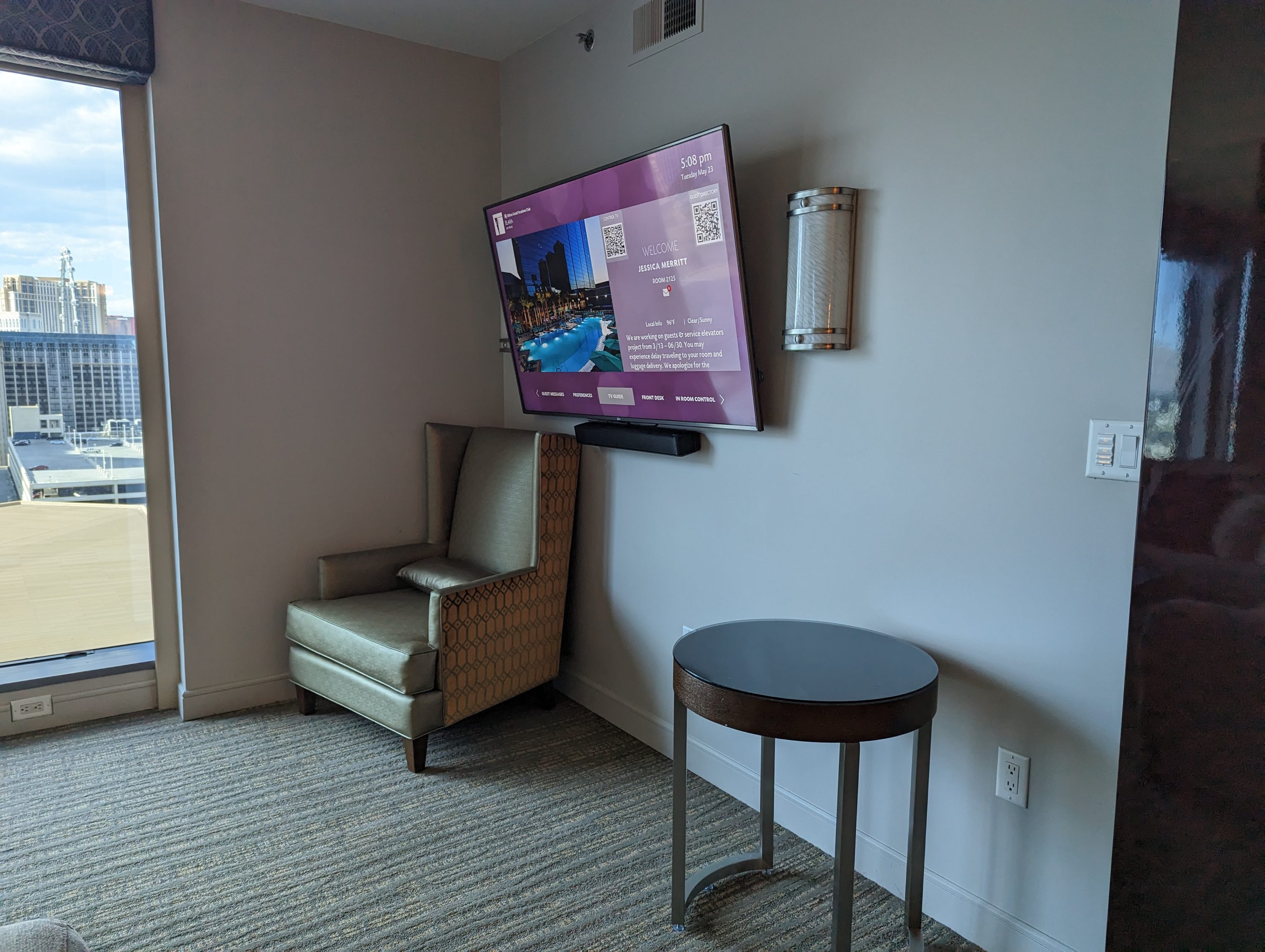 Hilton Grand Vacations Elara Las Vegas living room tv and sitting area