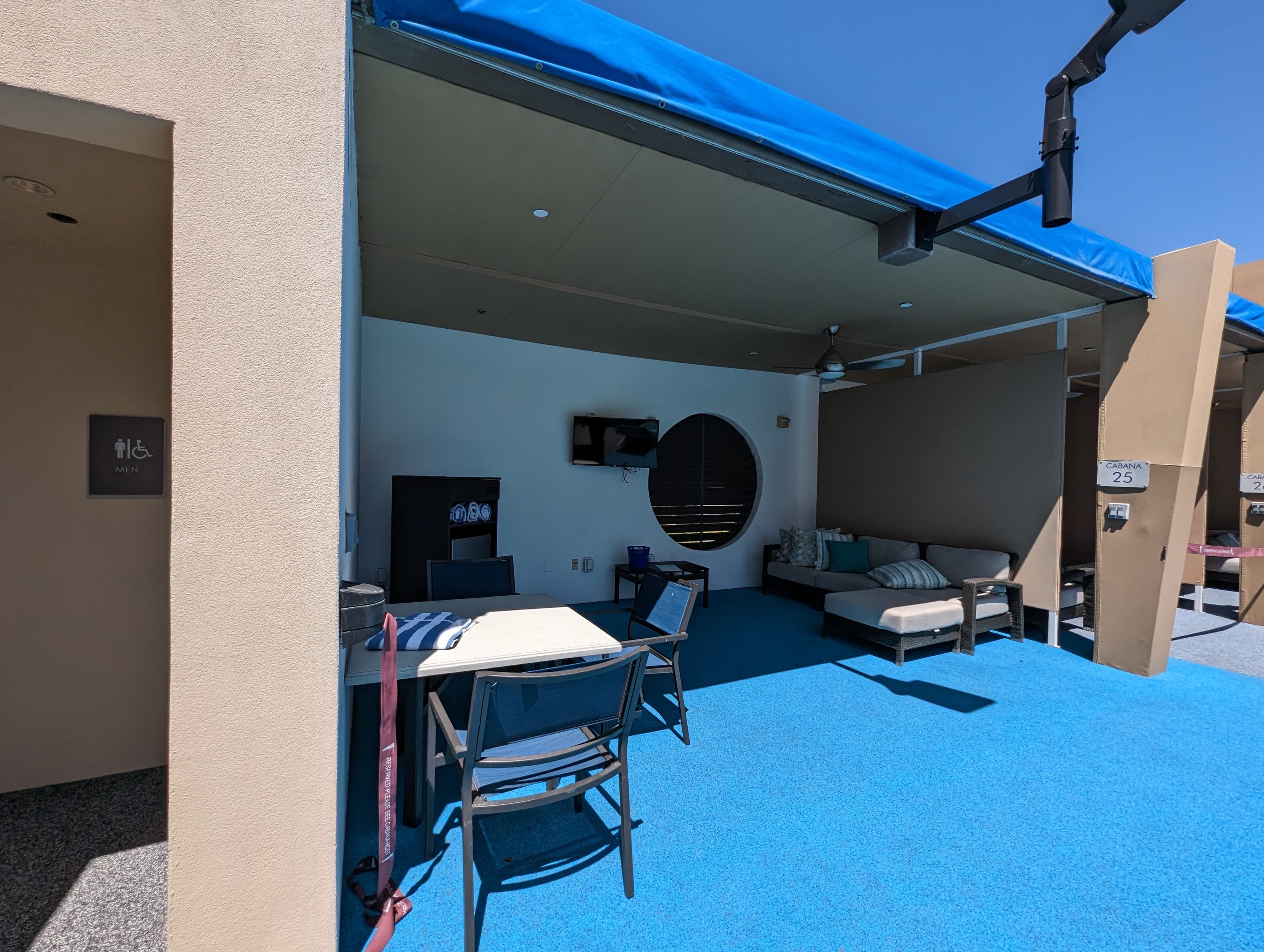 Hilton Grand Vacations Elara Las Vegas pool cabana