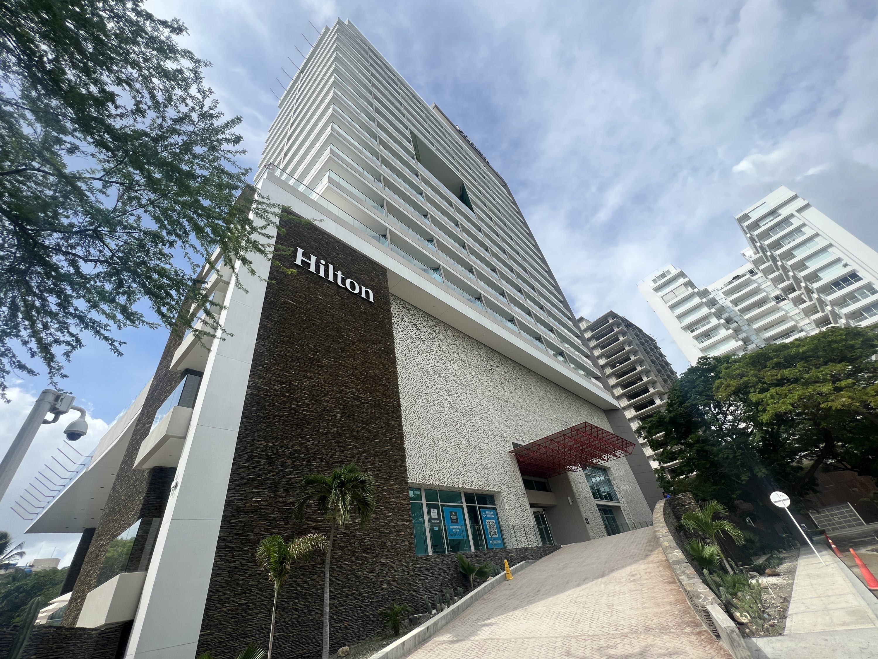 Hilton SM Front Hilton SM Front