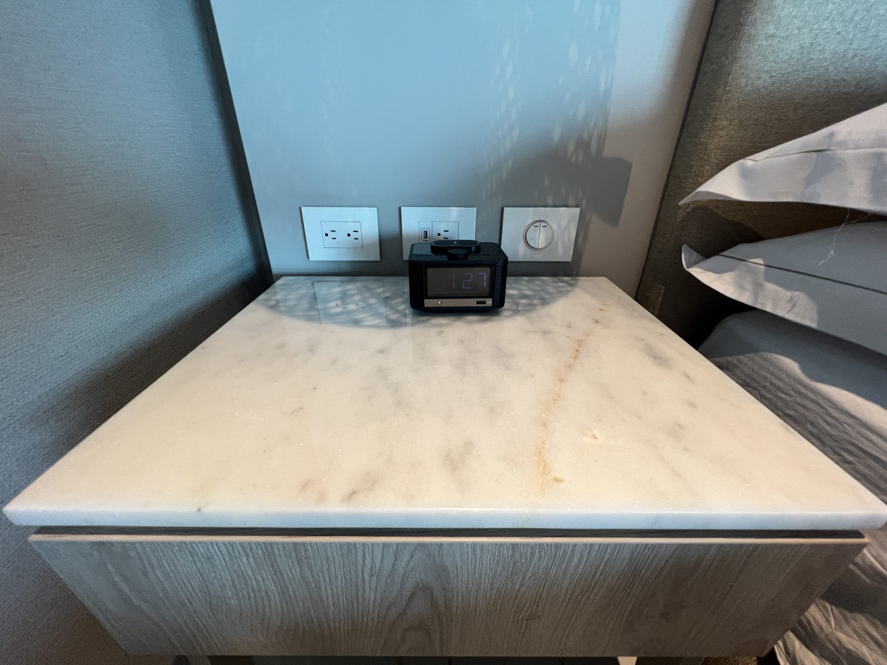 Hilton Santa Marta Junior Suite Nightstand Hilton Santa Marta Junior Suite Nightstand