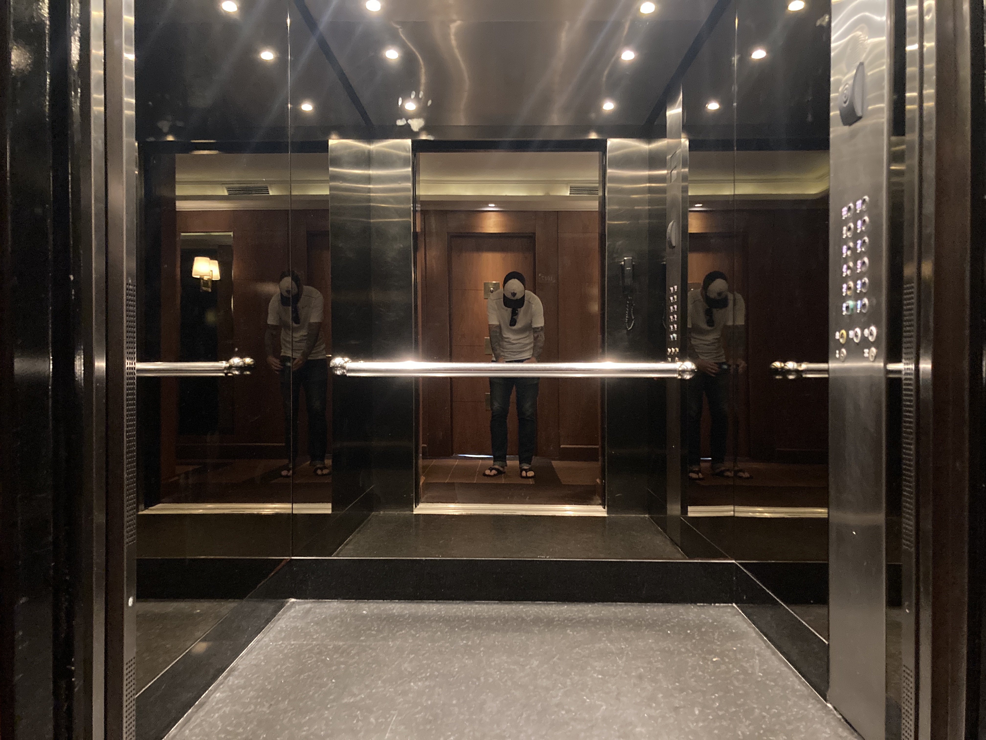 Hyatt Regency Casablanca elevator Hyatt Regency Casablanca elevator