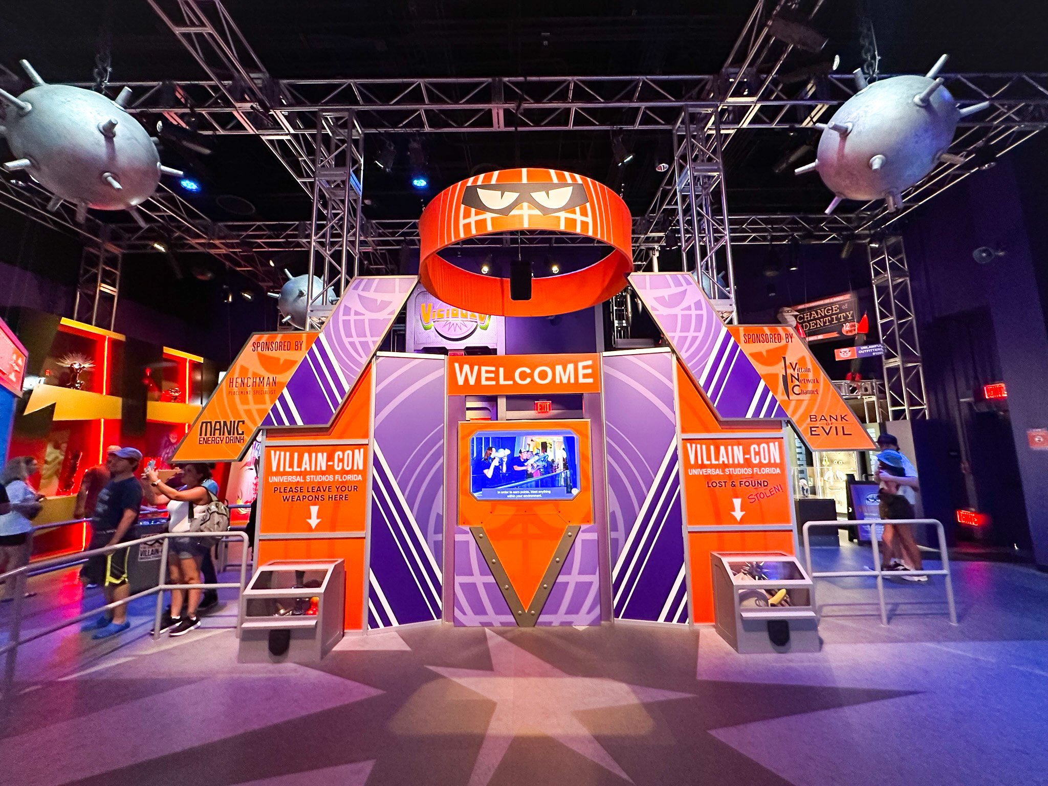 Illuminations Villain Con Minions Blast Universal Orlando tradeshow entrance