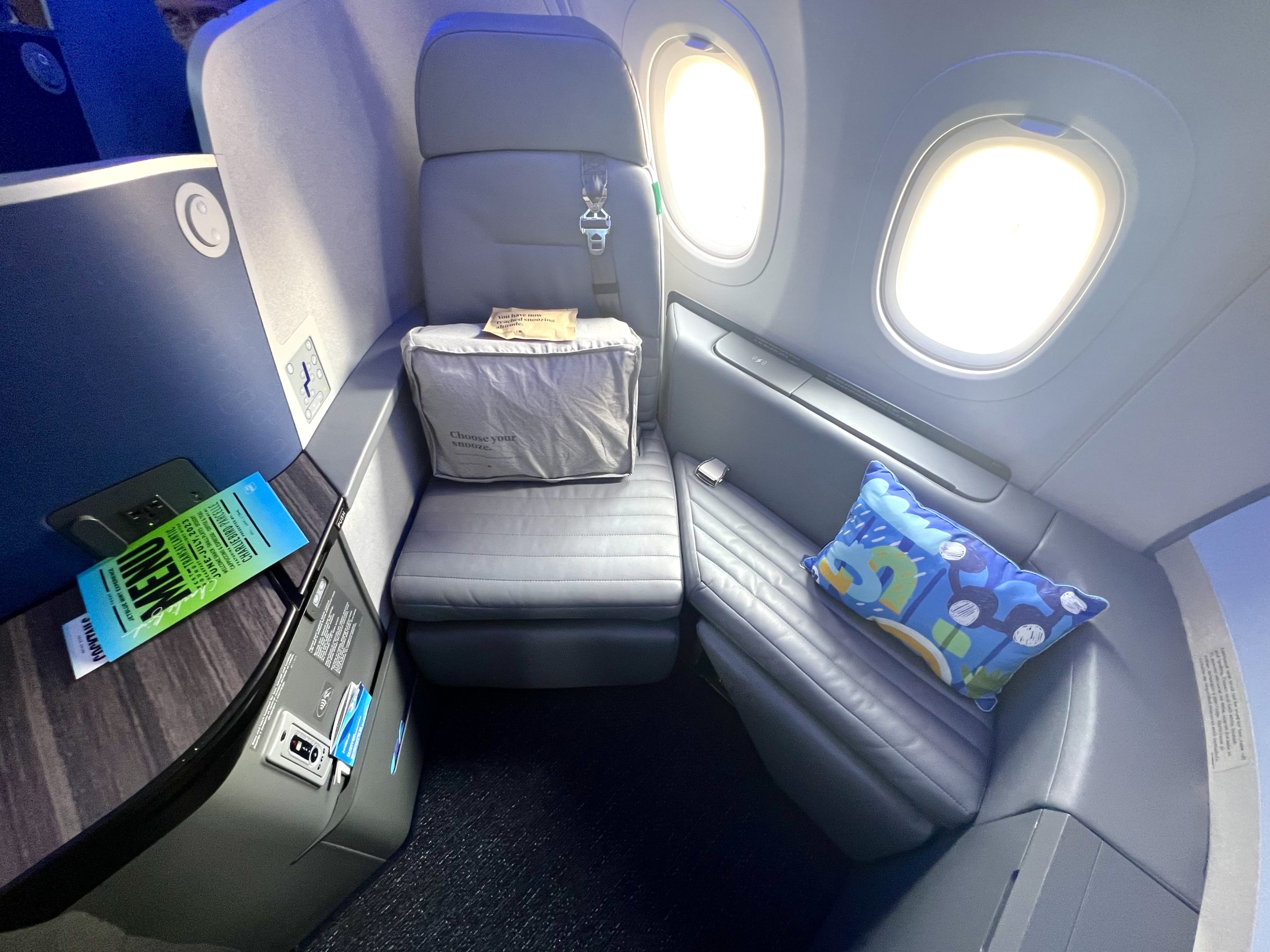 JetBlue Mint Studio Airbus A321LR 1A wide angle