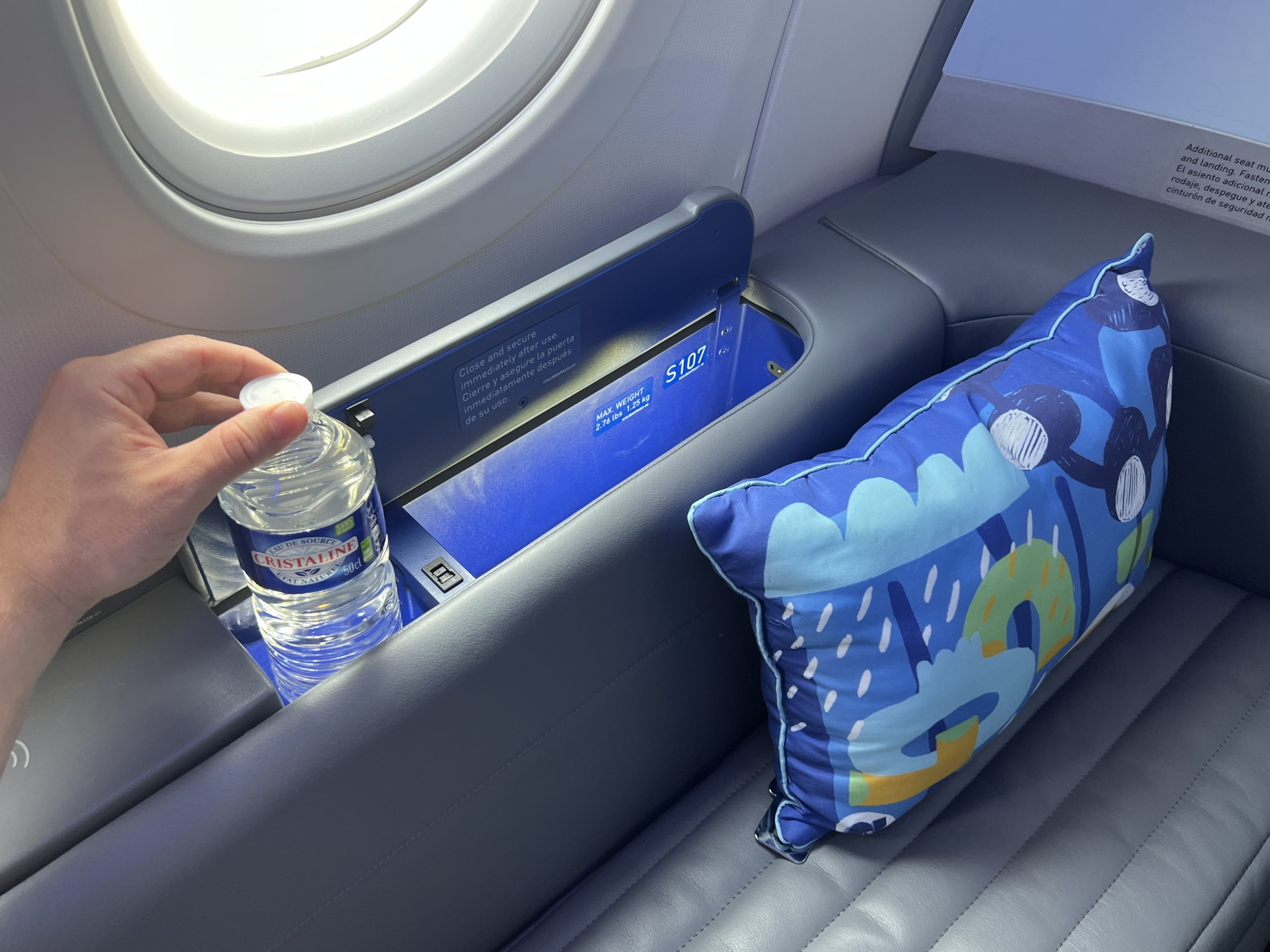 JetBlue Mint Studio Airbus A321LR F and B welcome water