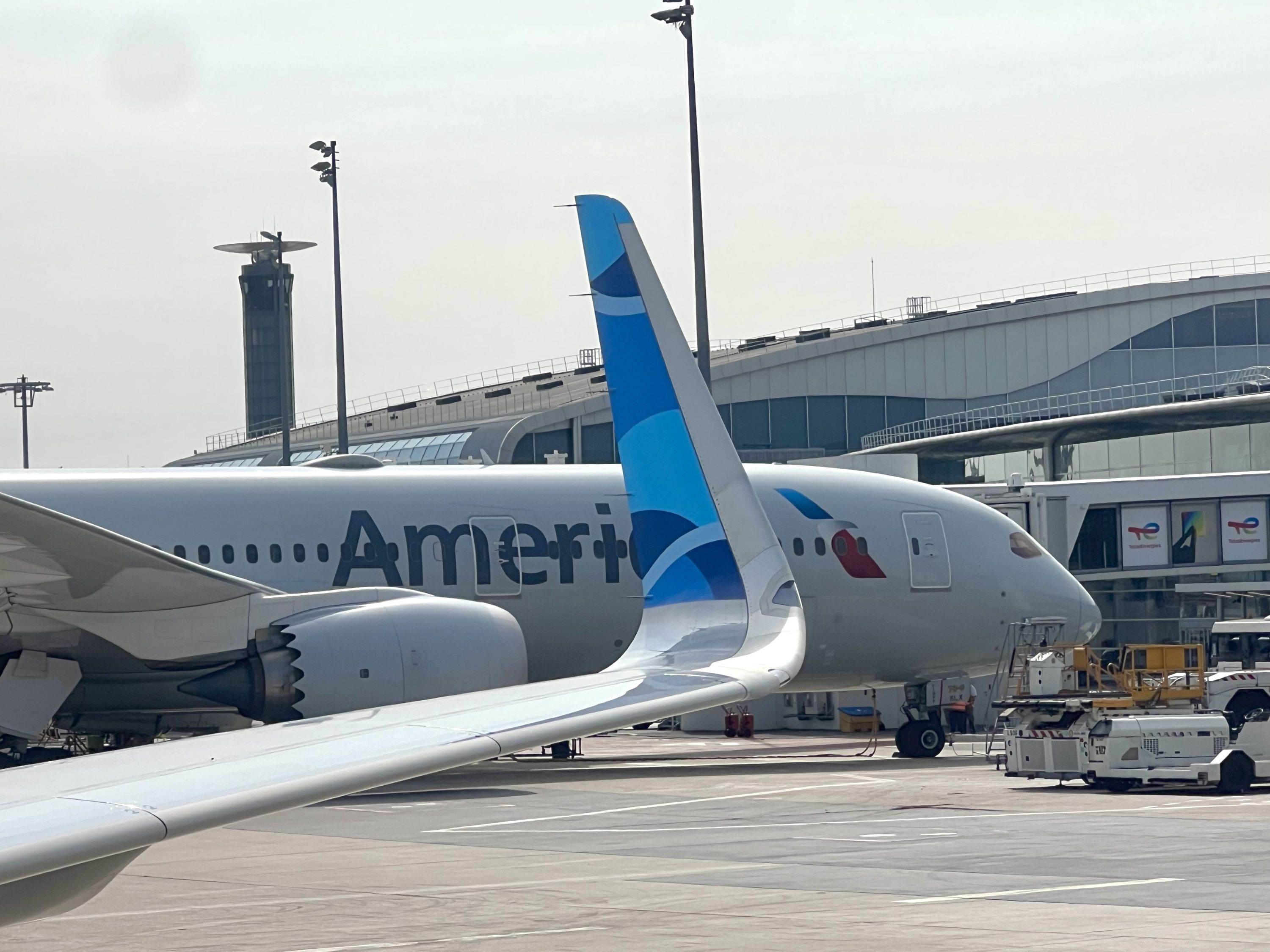 JetBlue Mint Studio Airbus A321LR wing tip