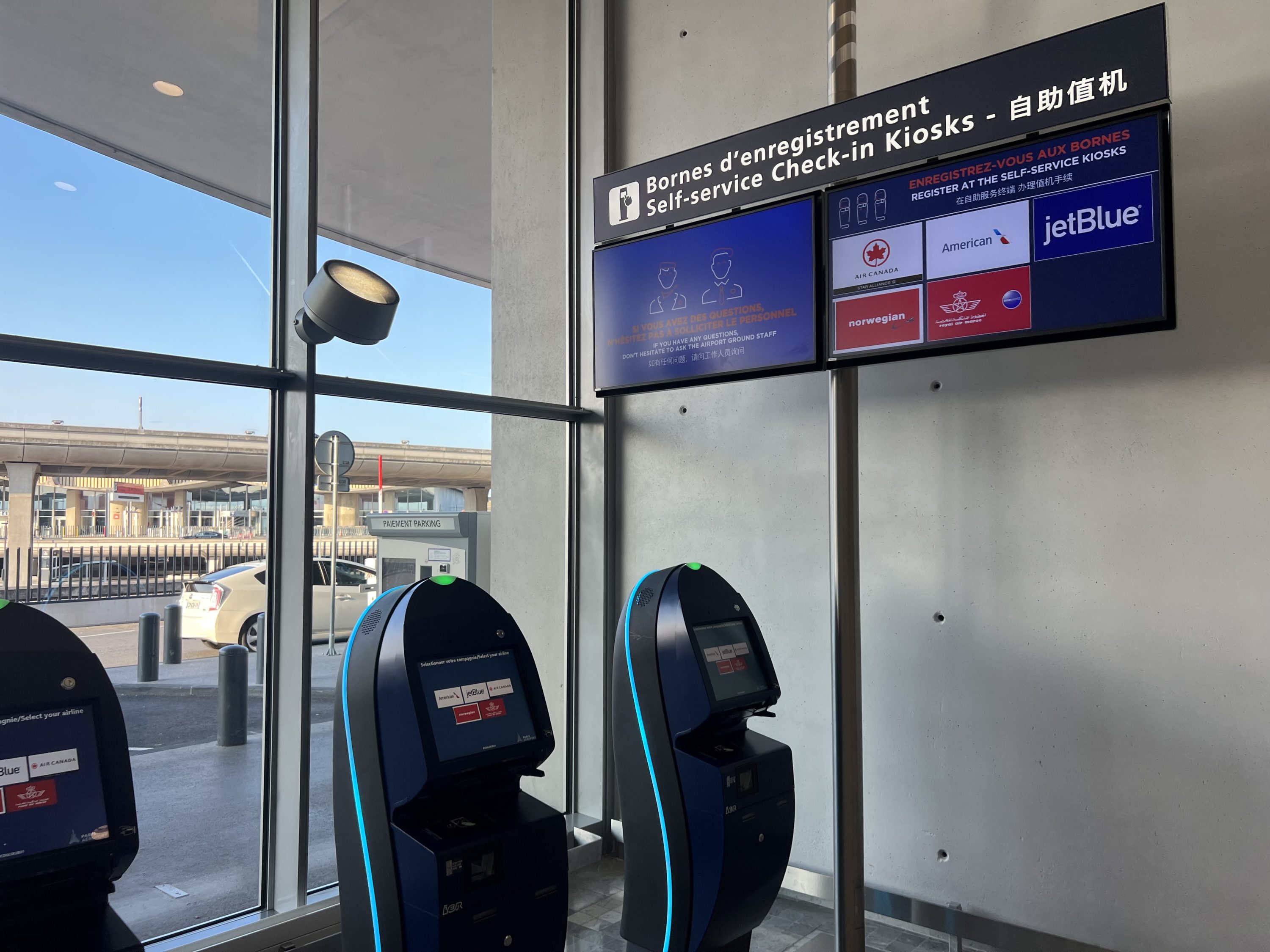 JetBlue Mint Studio Paris CDG self check in