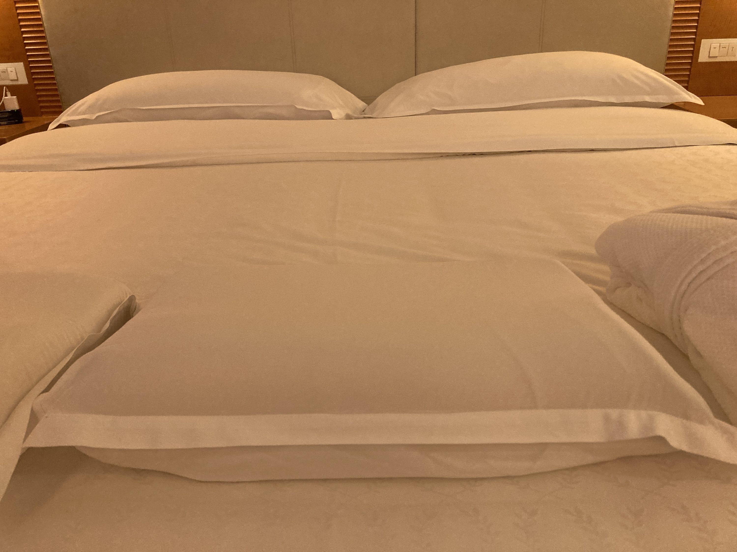 Sheraton Grand Hiroshima Bedroom Pillow Types Sheraton Grand Hiroshima Bedroom Pillow Types