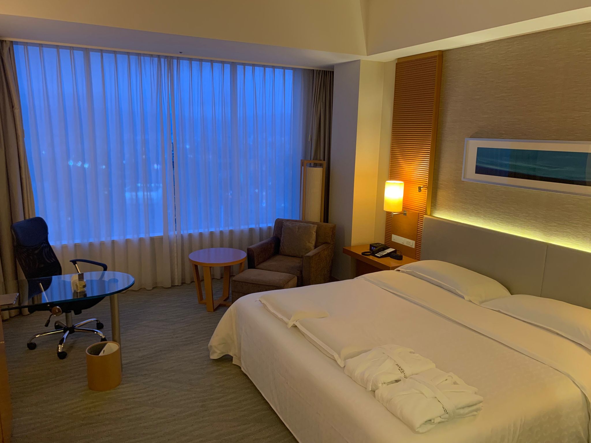 Sheraton Grand Hiroshima bedroom Sheraton Grand Hiroshima bedroom