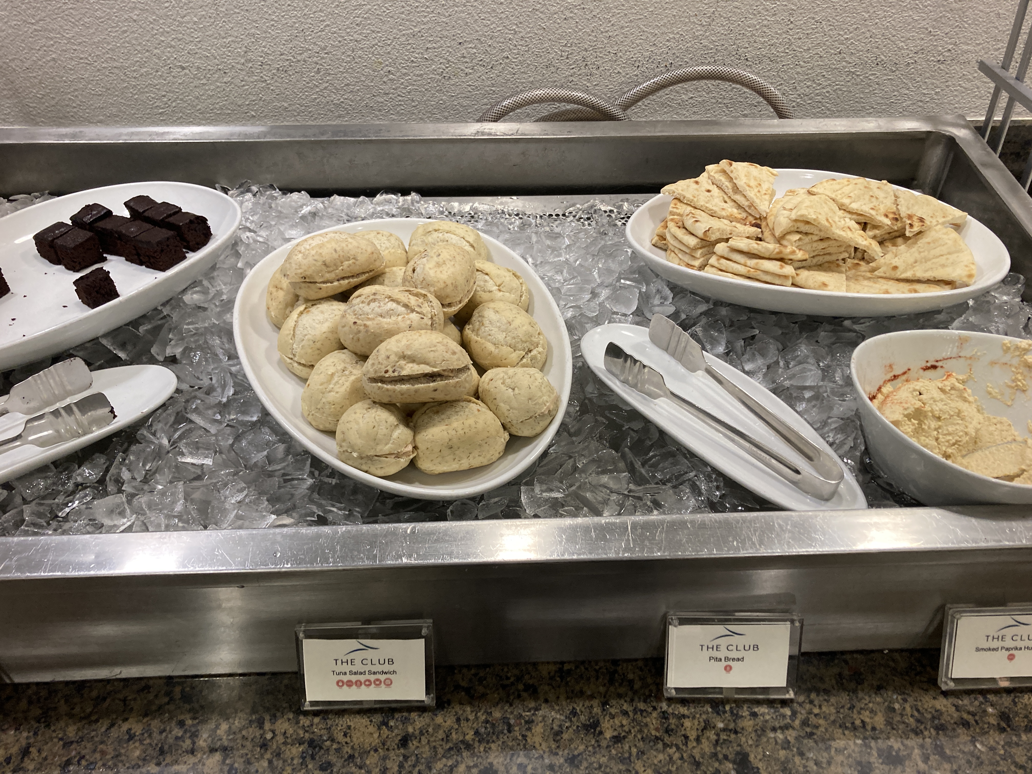 The Club LAS lounge food offerings