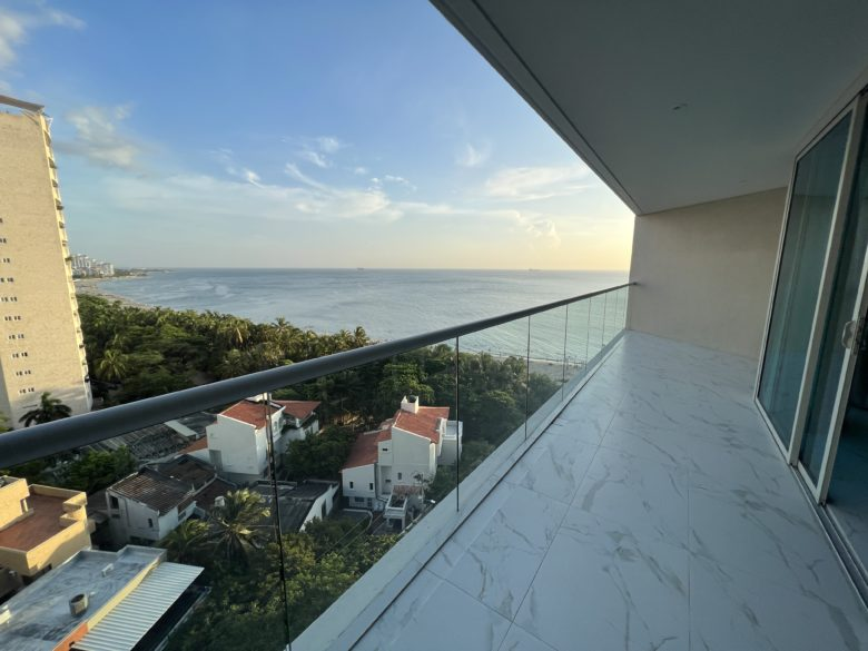 Hilton Santa Marta Junior Suite balcony Hilton Santa Marta Junior Suite balcony