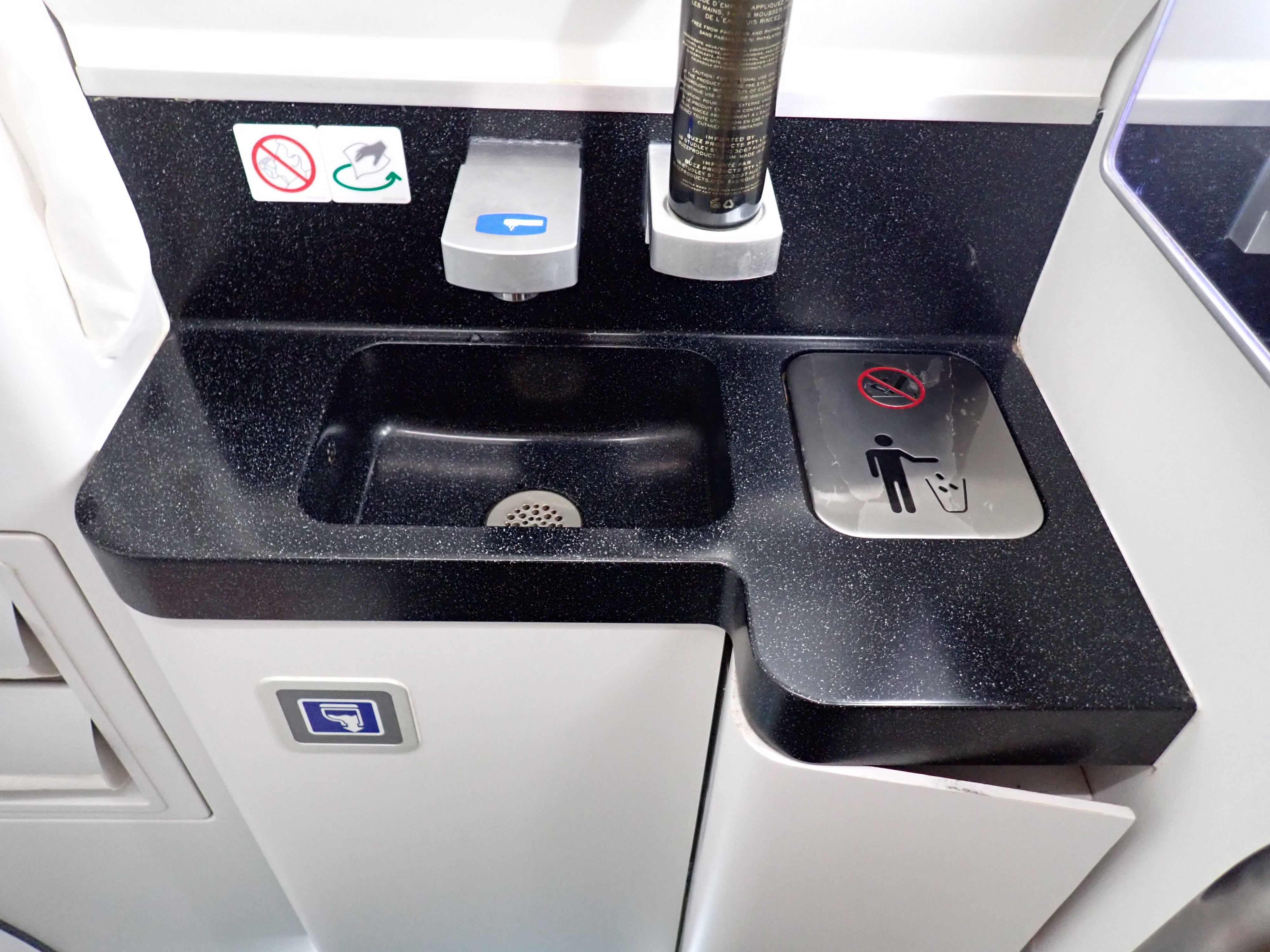 AC720 toilet sink
