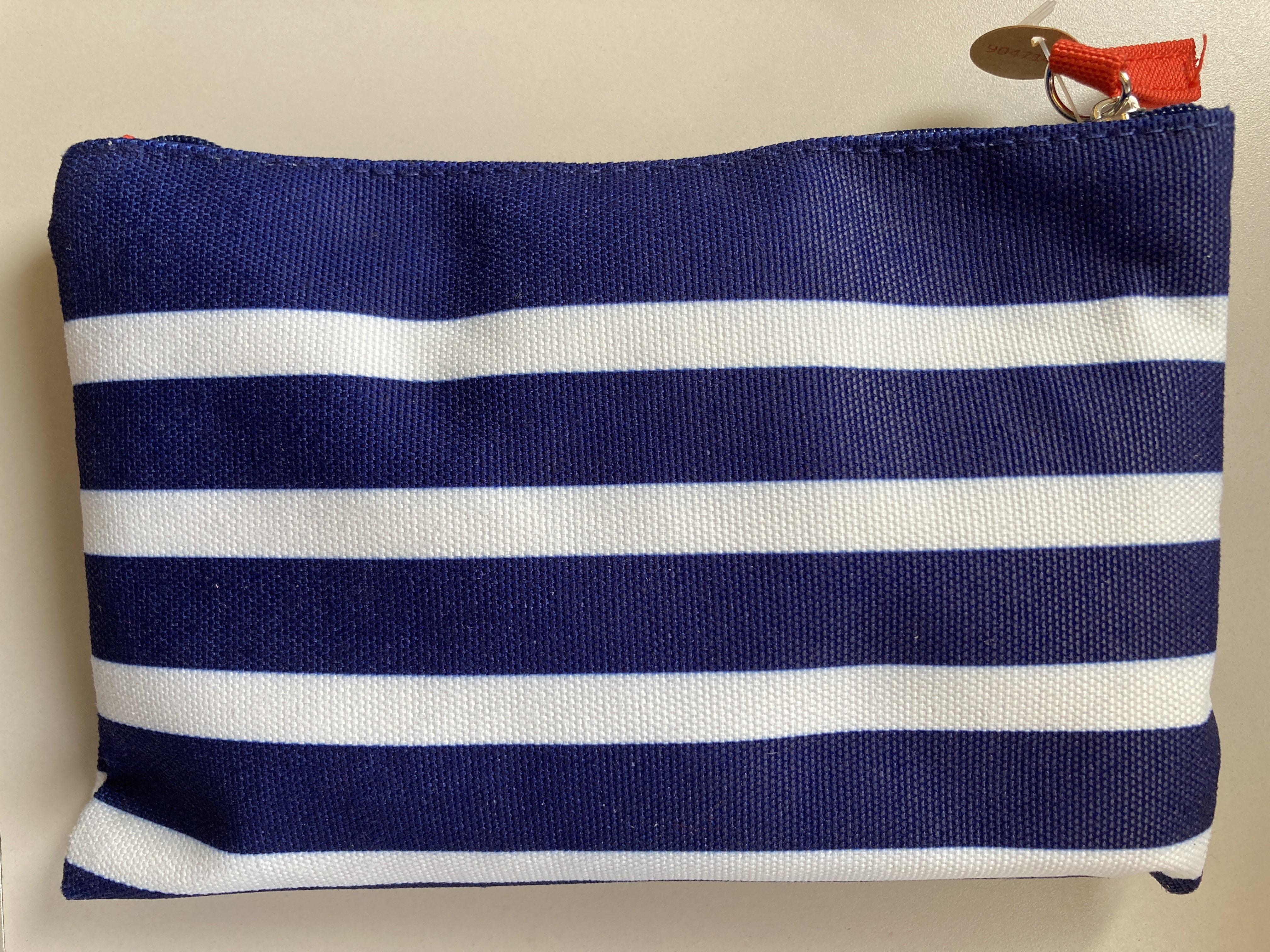Air France Boeing 777 200 CDG JFK premium economy amenity kit 