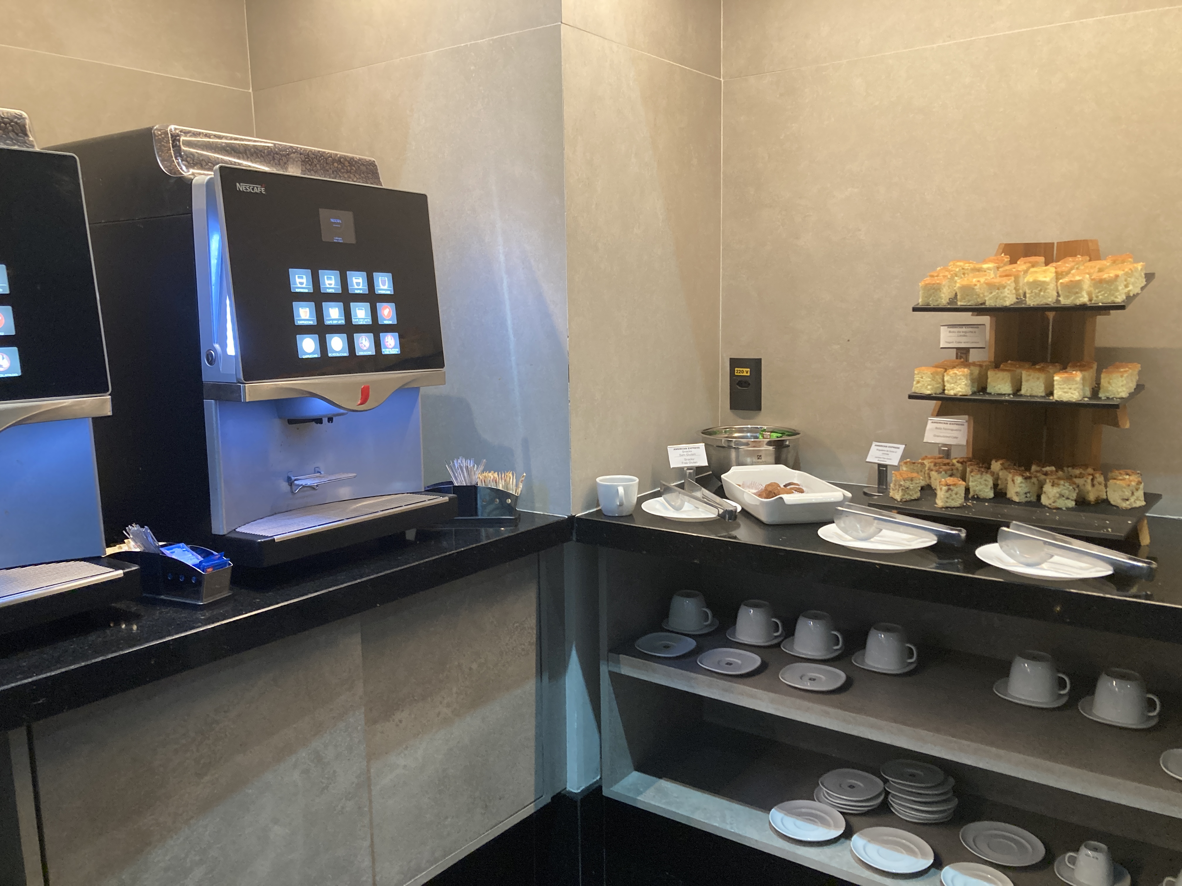 American Express Centurion Lounge Sao Paulo GRU desserts and coffee
