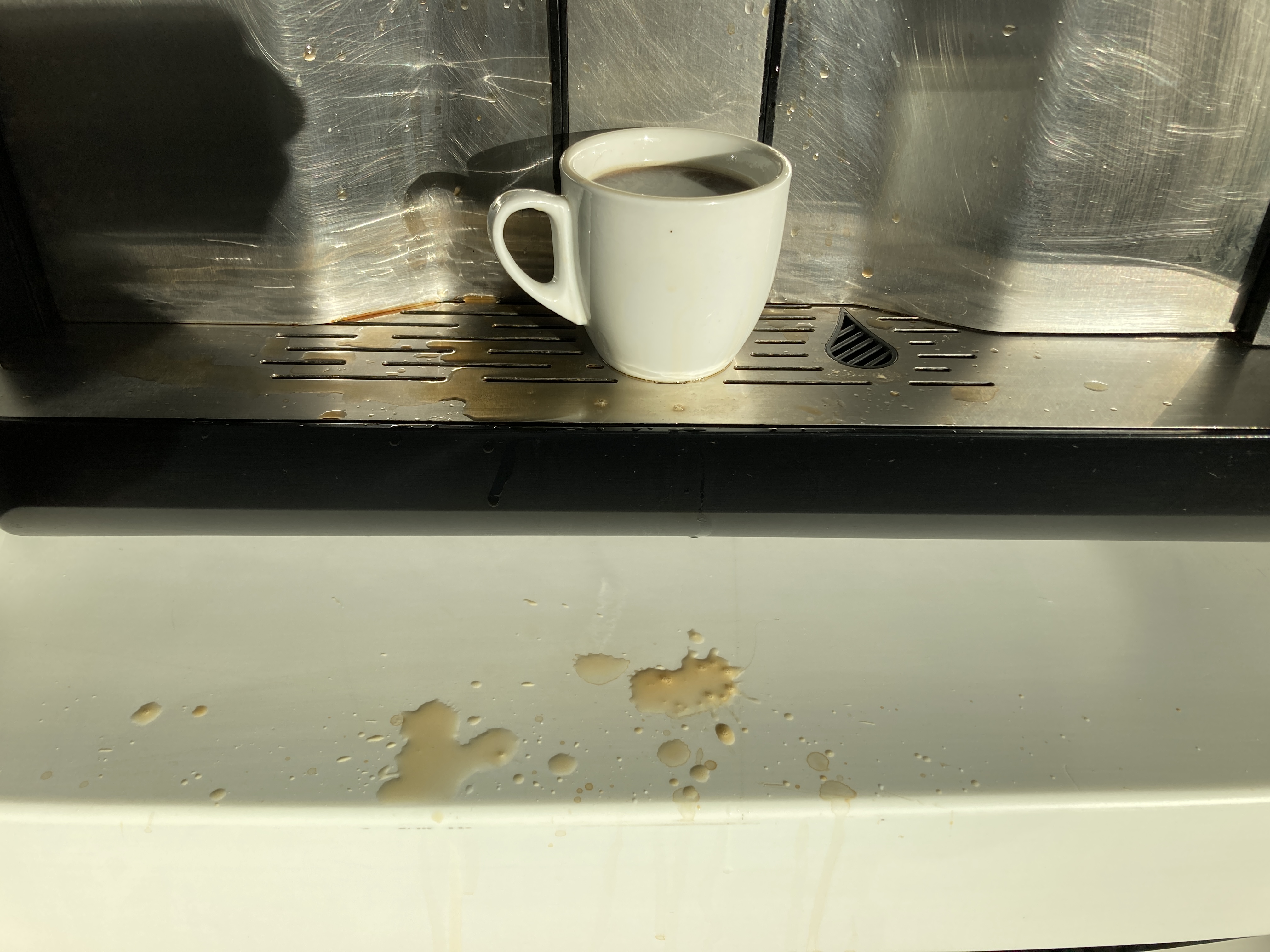 Avianca lounge Bogota BOG coffee machine mess