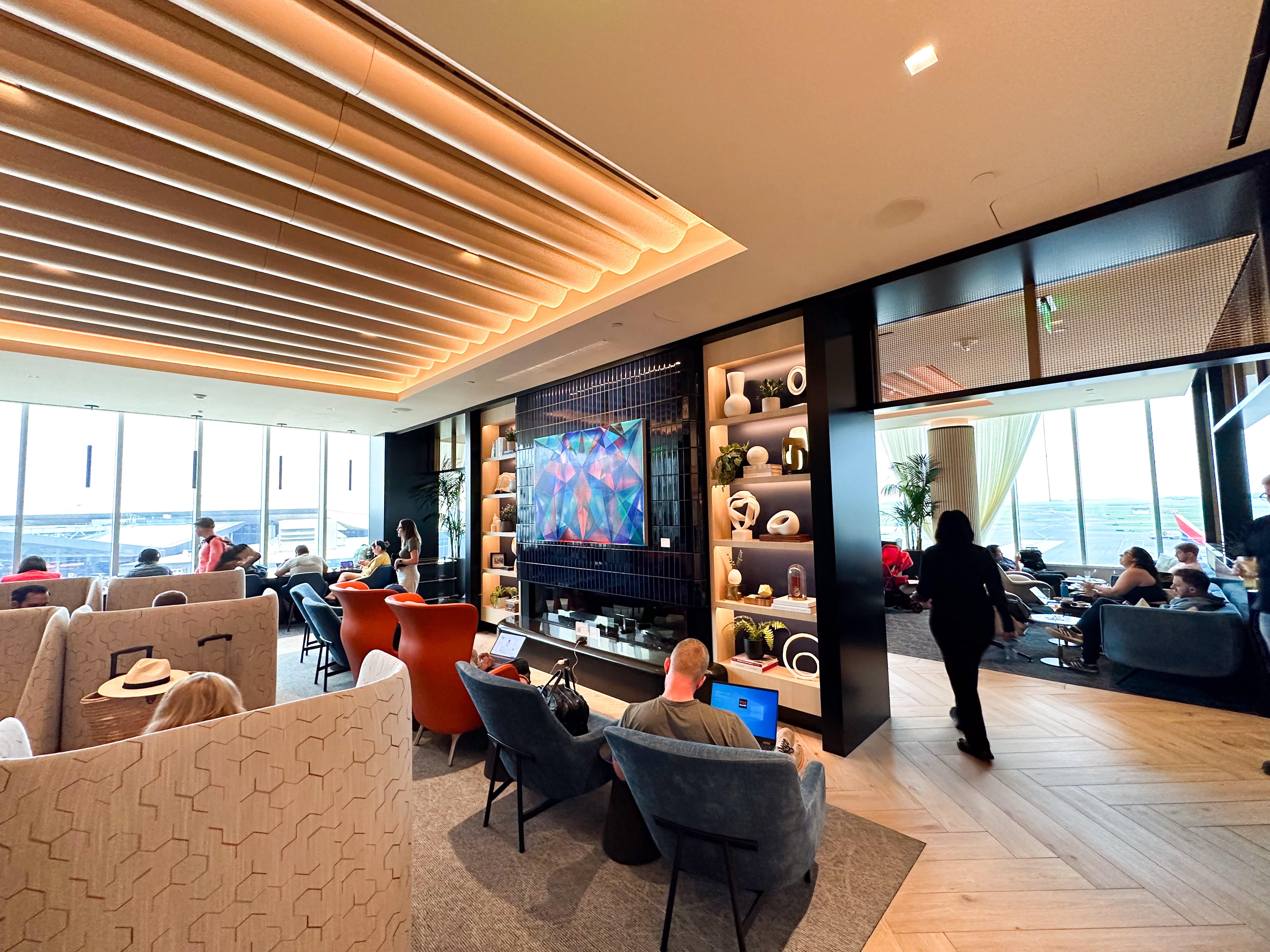 Chase Saphire Lounge Sitting area