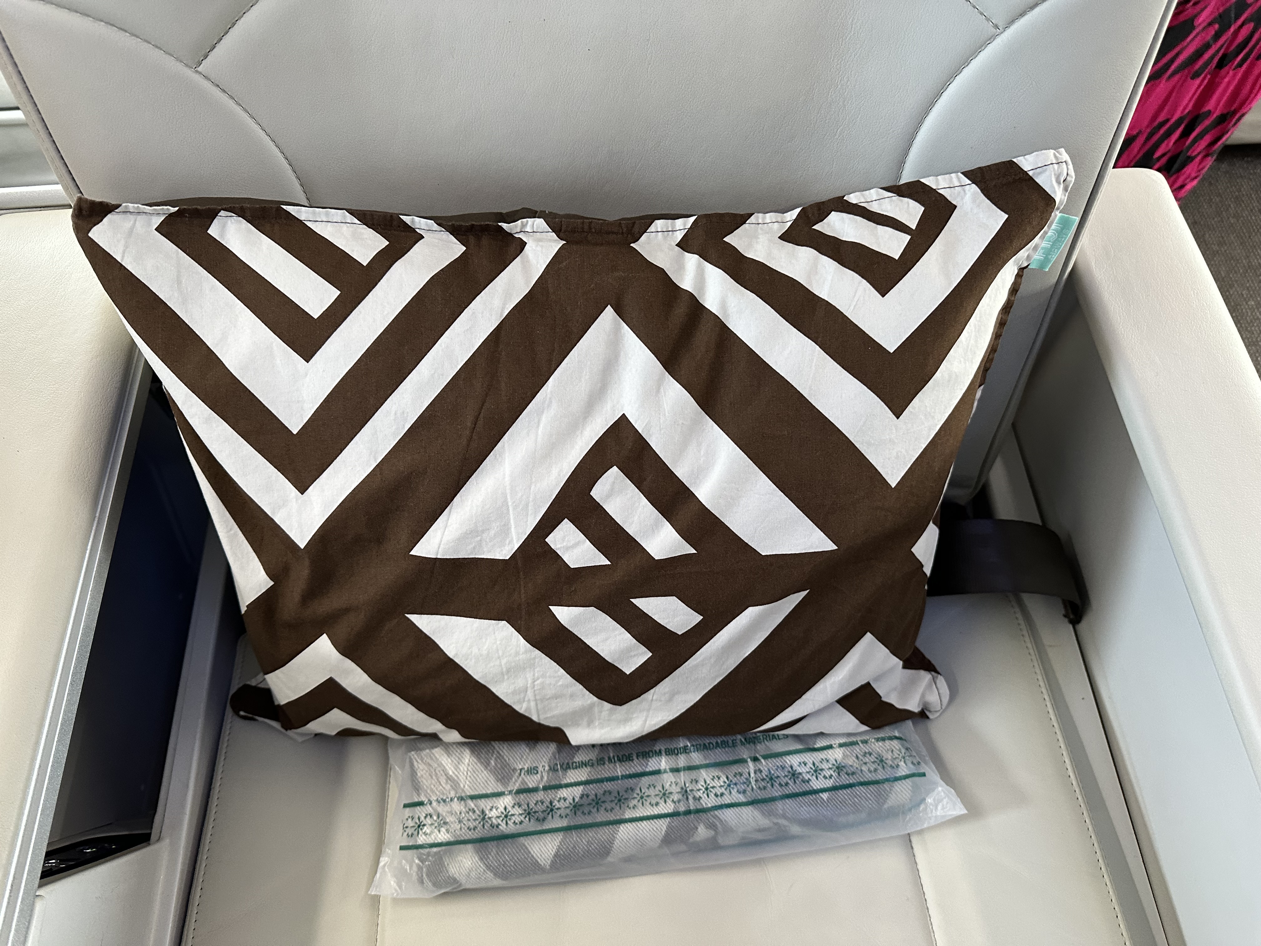 FIji Airways NAN MEL PIllow FIji Airways NAN MEL PIllow