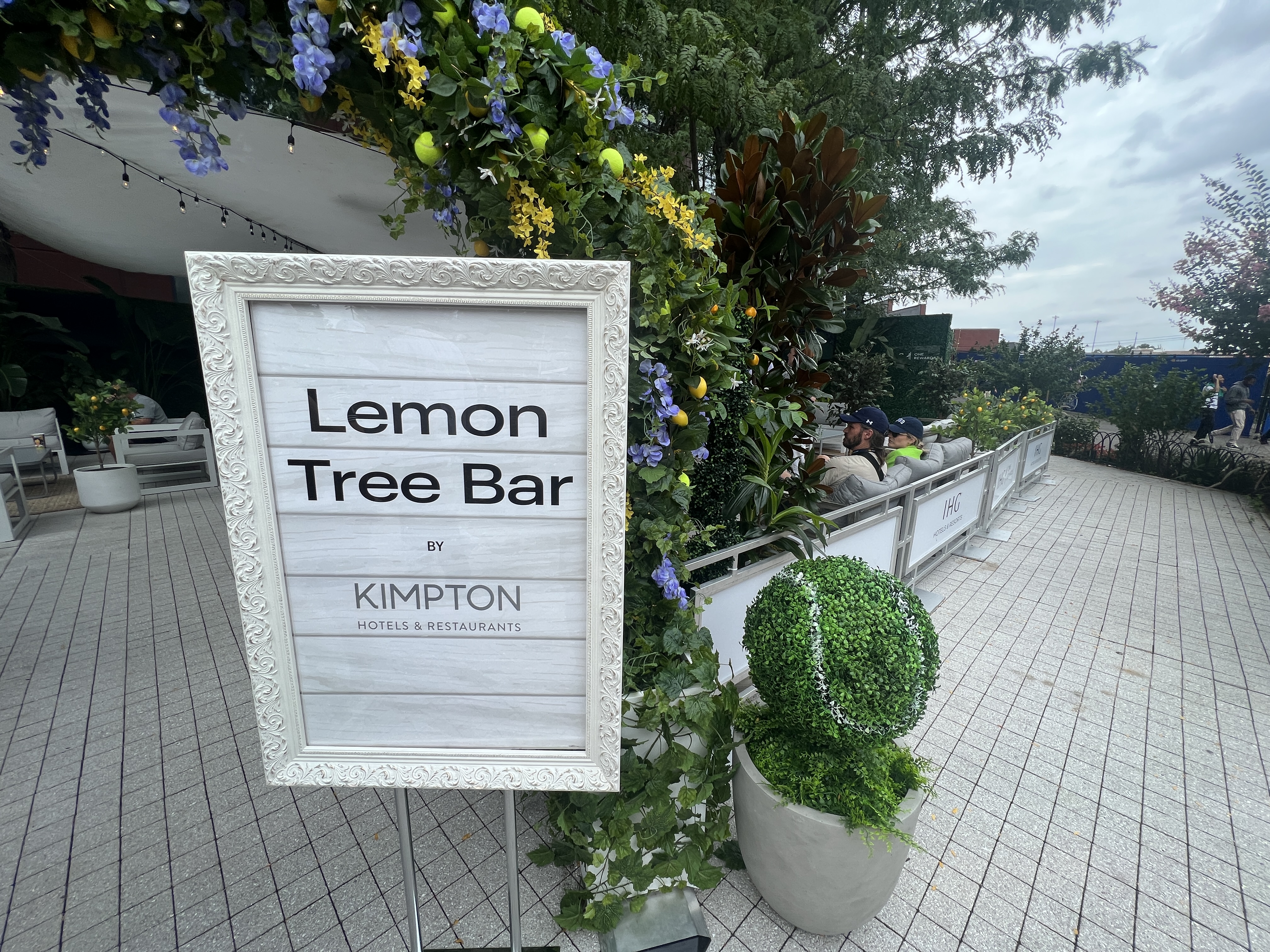 IHG Lemon Tree Bar IHG Lemon Tree Bar