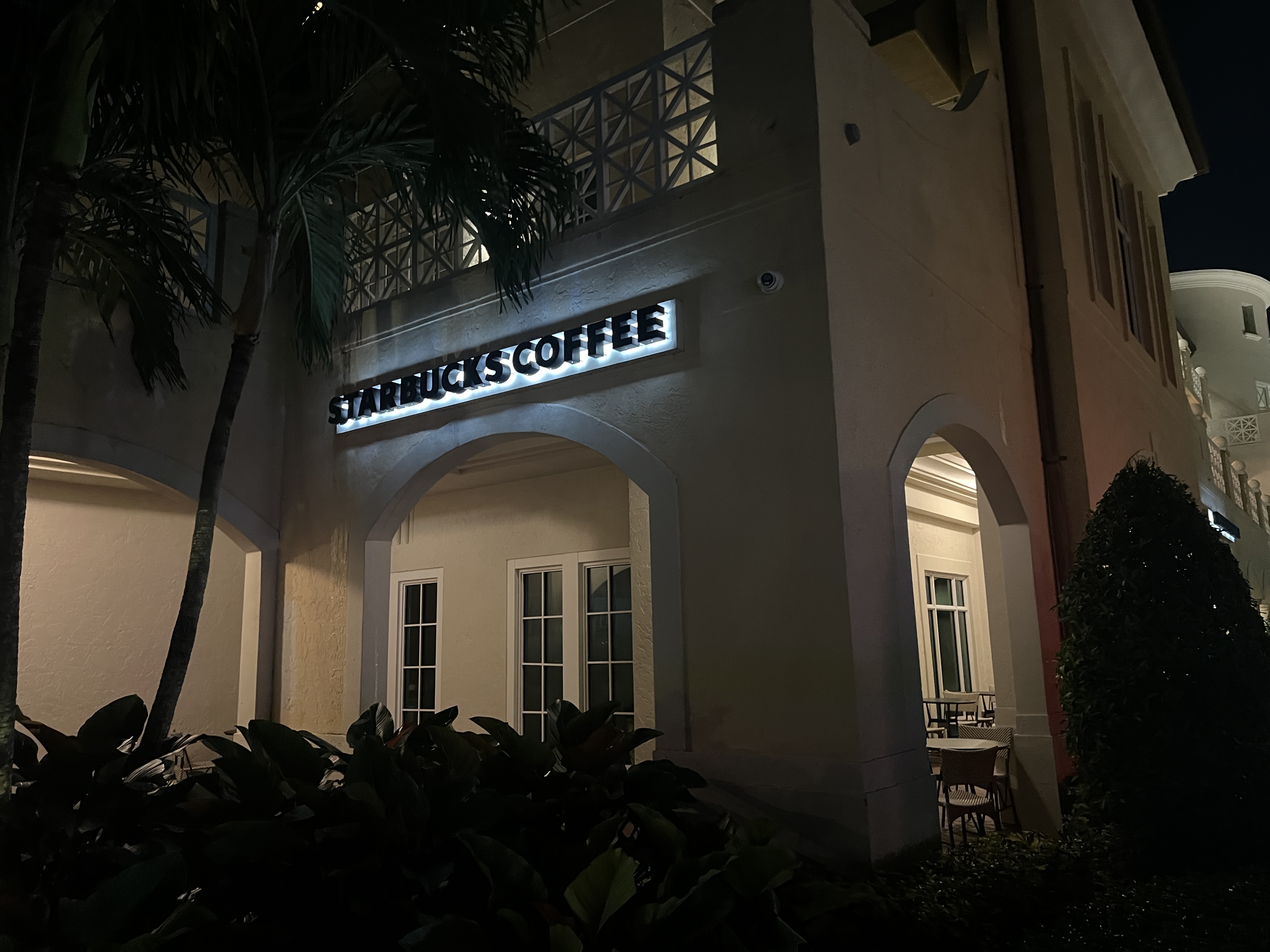 JW Marriott Turnberry Starbucks JW Marriott Turnberry Starbucks