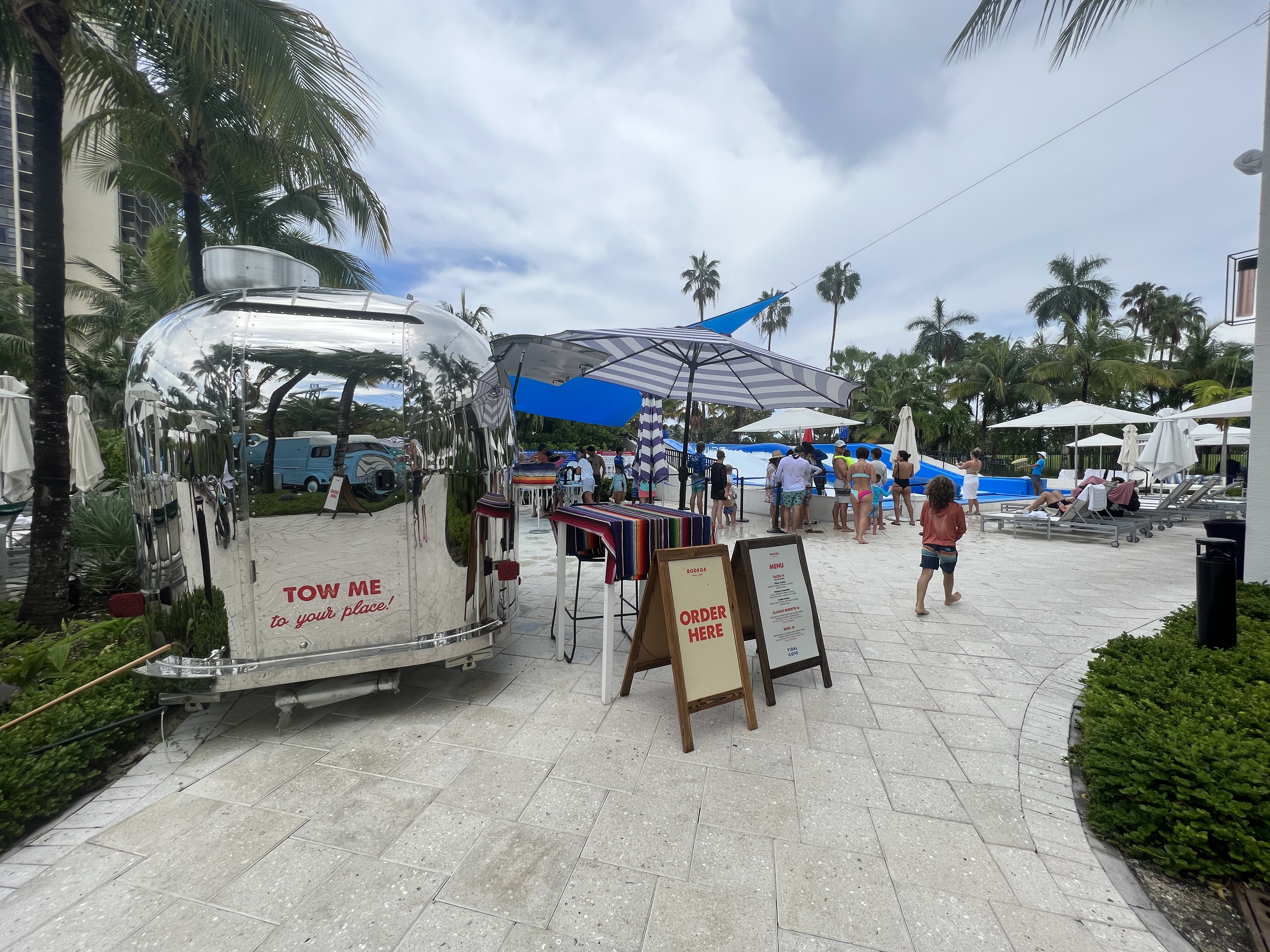 JW Marriott Turnberry Tidal Cove Food Trucks JW Marriott Turnberry Tidal Cove Food Trucks