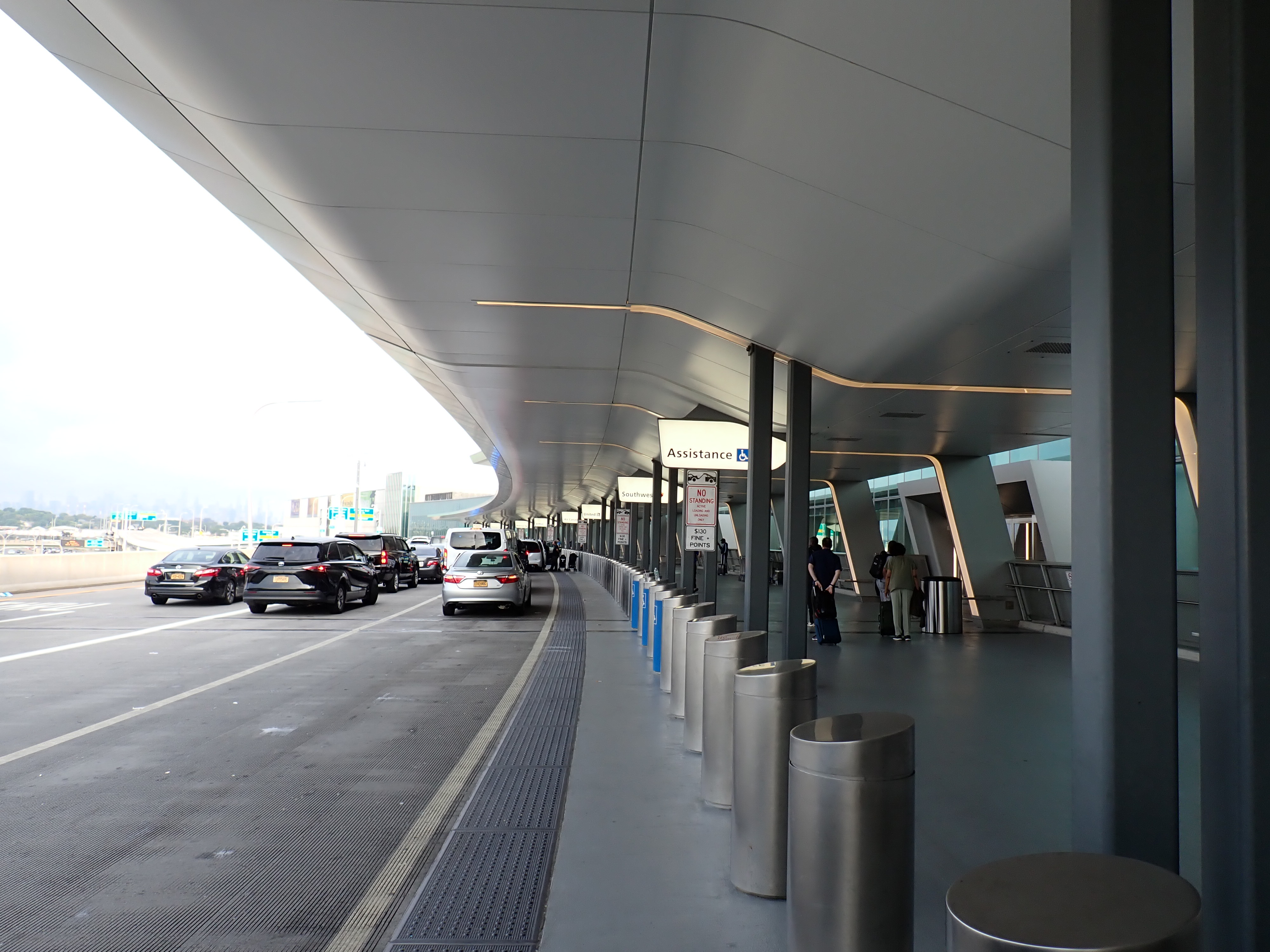 LGA departures entrance LGA departures entrance