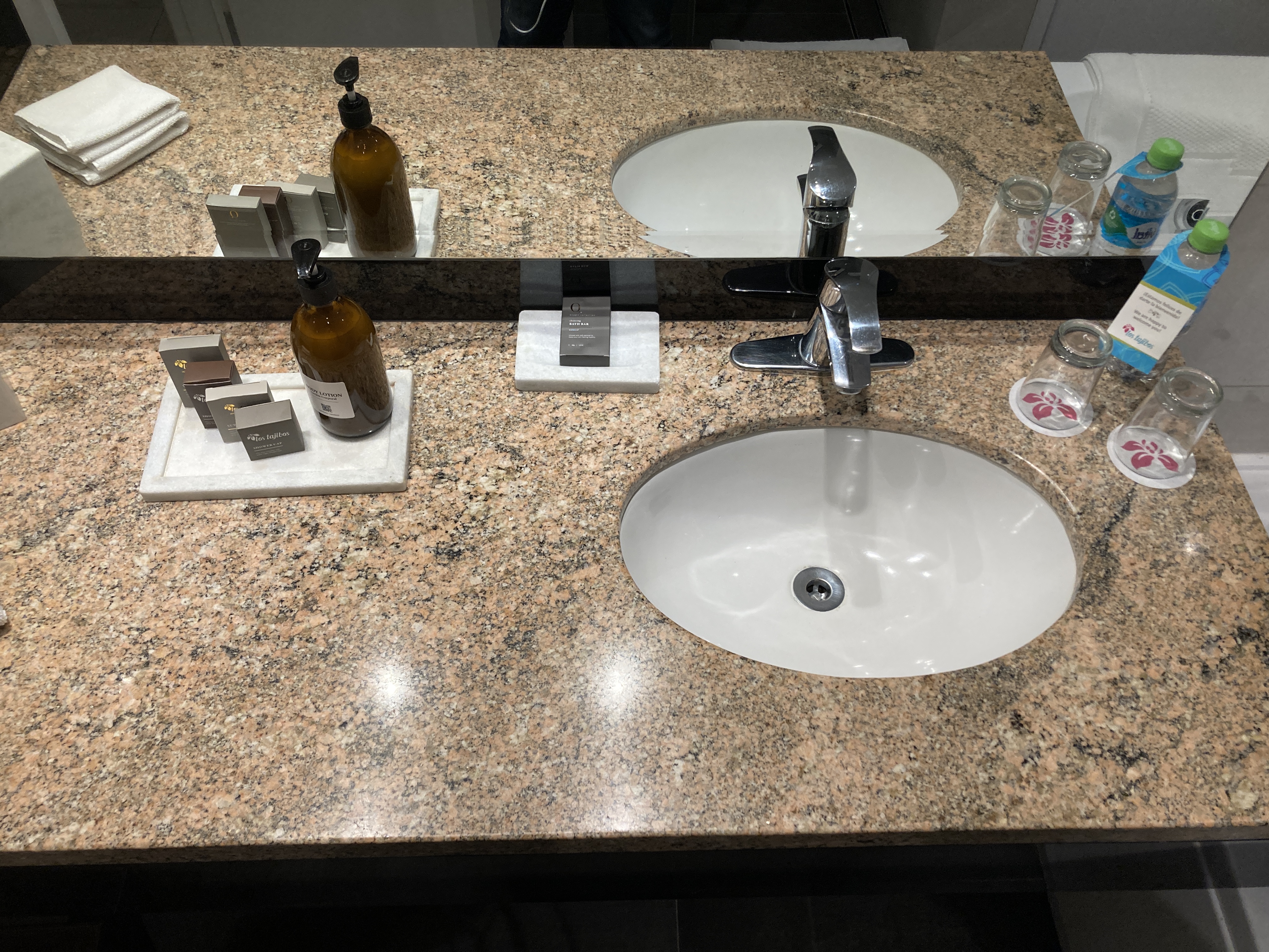 Los Tajibos Tribute Portfolio Santa Cruz Bolivia executive suite bathroom counter sink Los Tajibos Tribute Portfolio Santa Cruz Bolivia executive suite bathroom counter sink