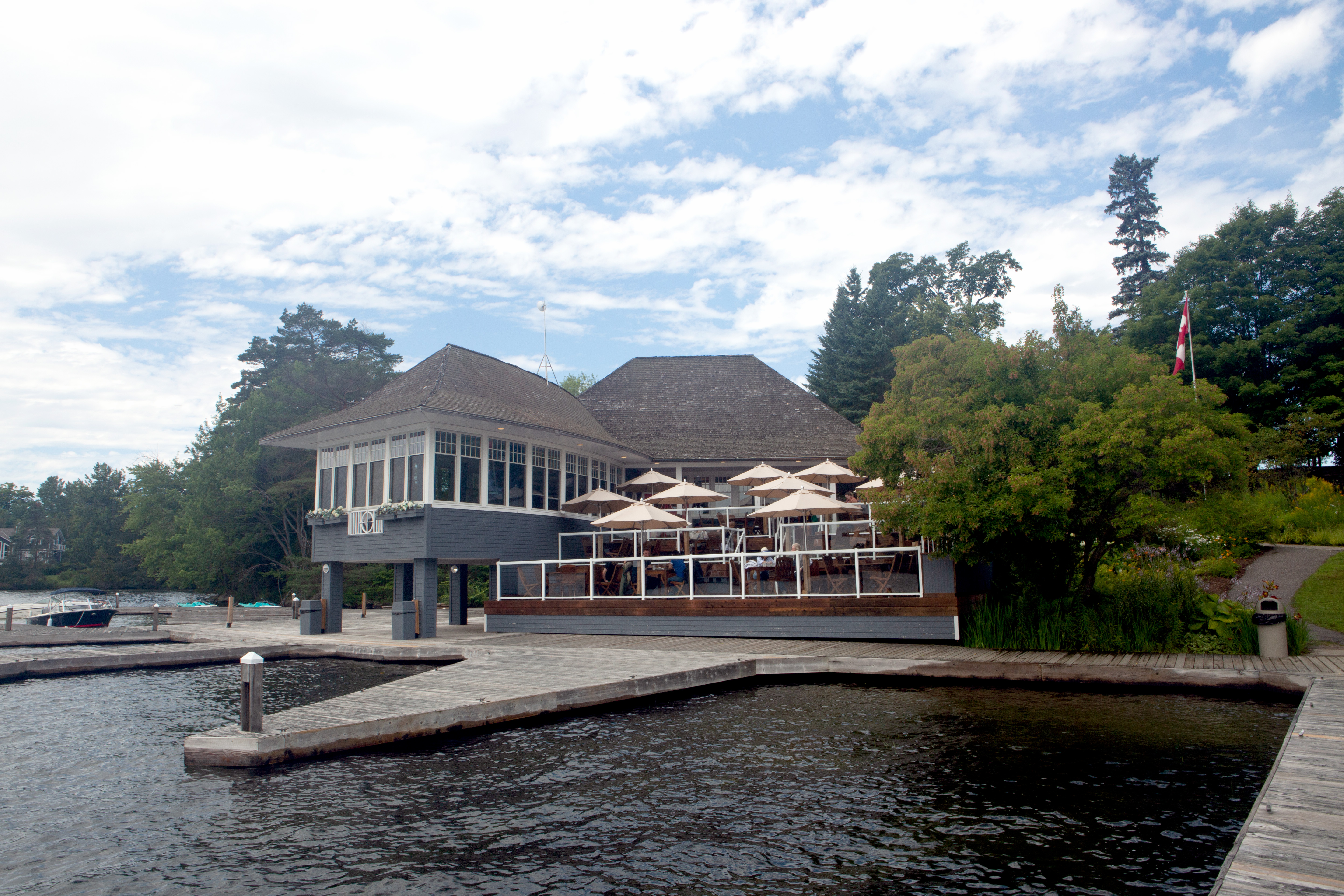 Muskoka Port Carling Waters Edge restaurant Muskoka Port Carling Waters Edge restaurant
