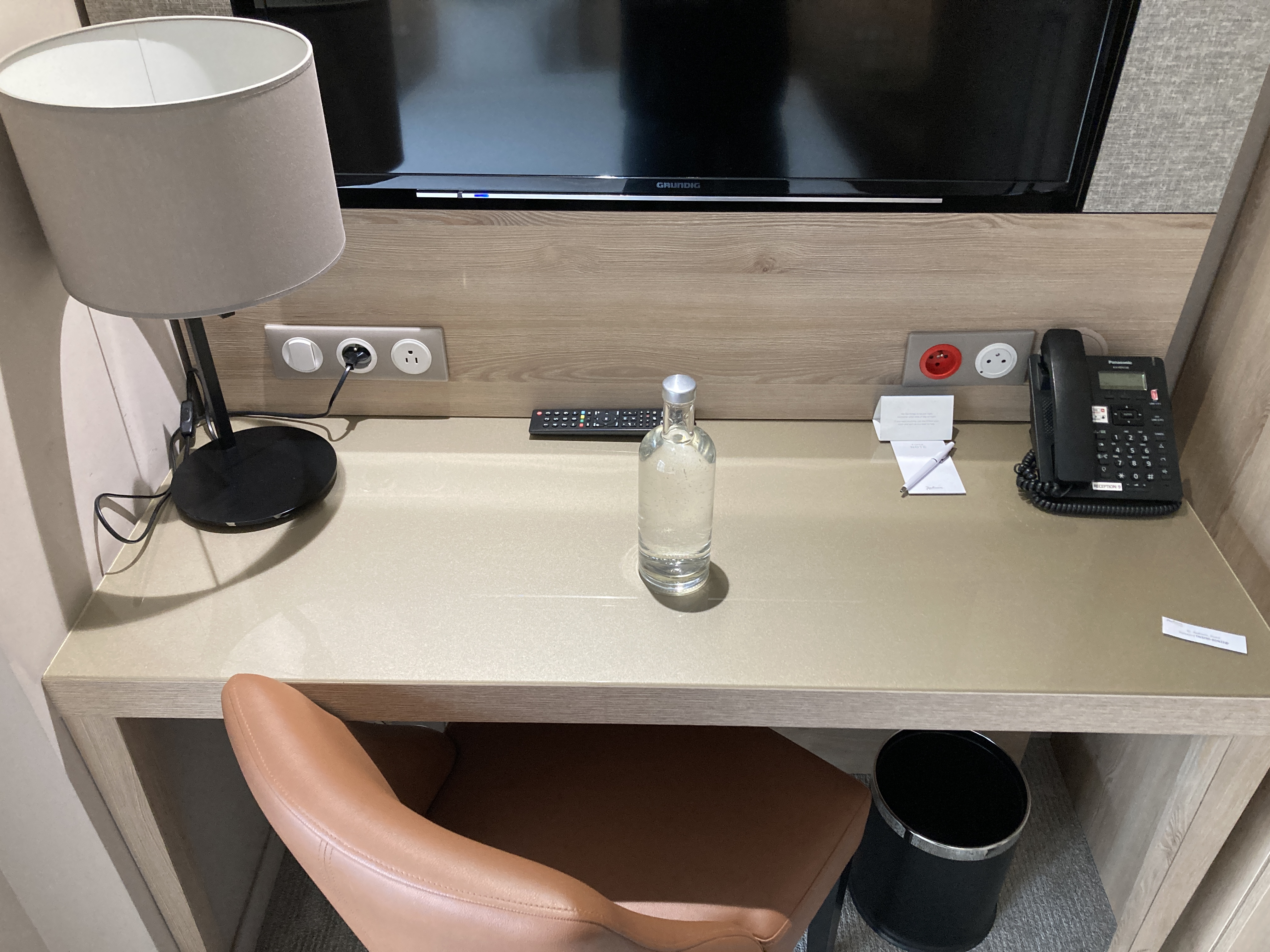 Radisson Serviced Apartments Antananarivo desk and TV Radisson Serviced Apartments Antananarivo desk and TV