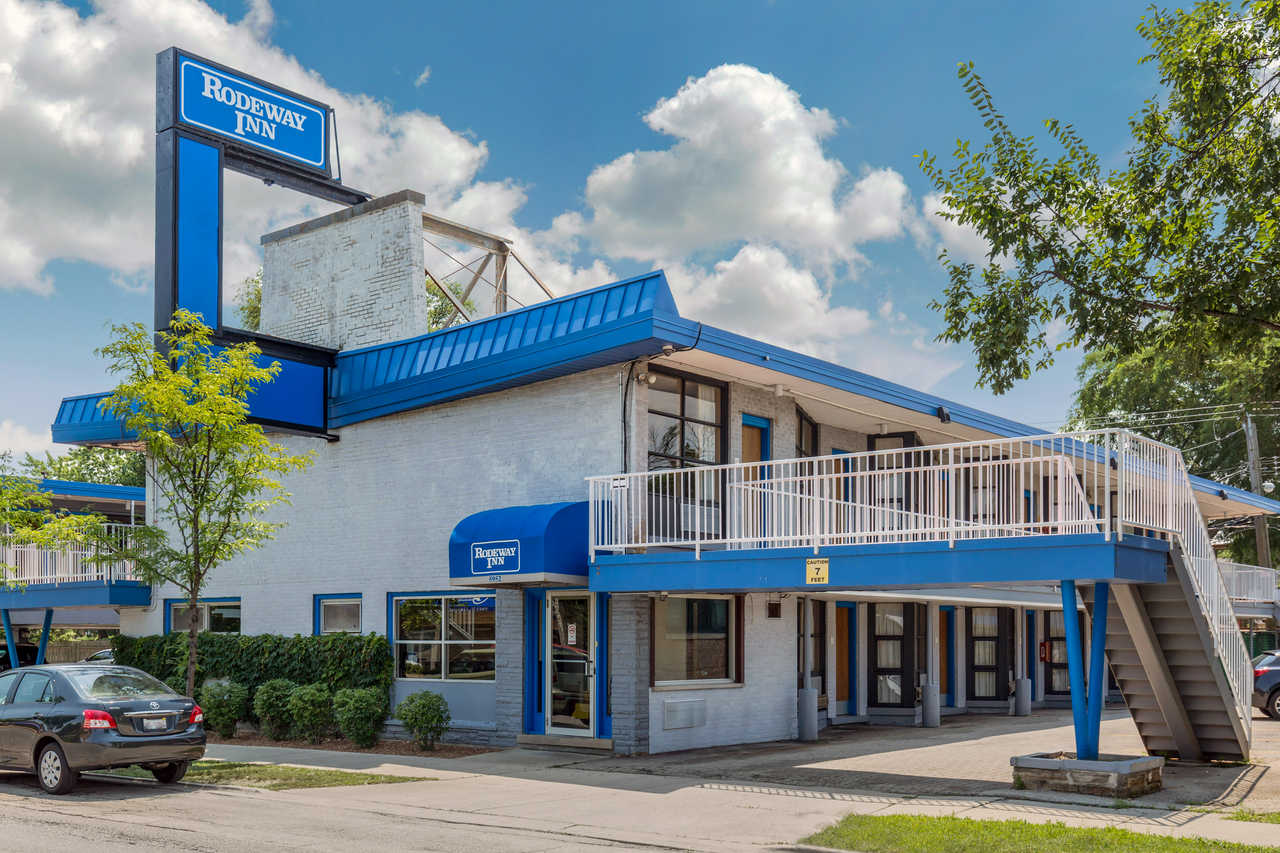 Rodeway Inn on North Lincoln Avenue in Chicago