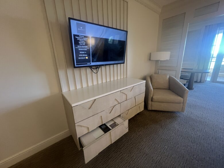 JW Marriott Turnberry room TV JW Marriott Turnberry room TV