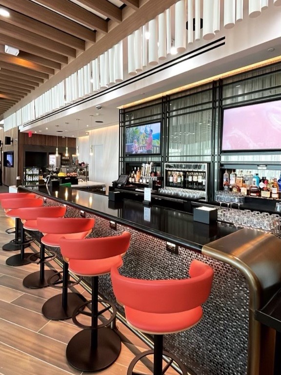 Admirals Club EWR bar Admirals Club EWR bar
