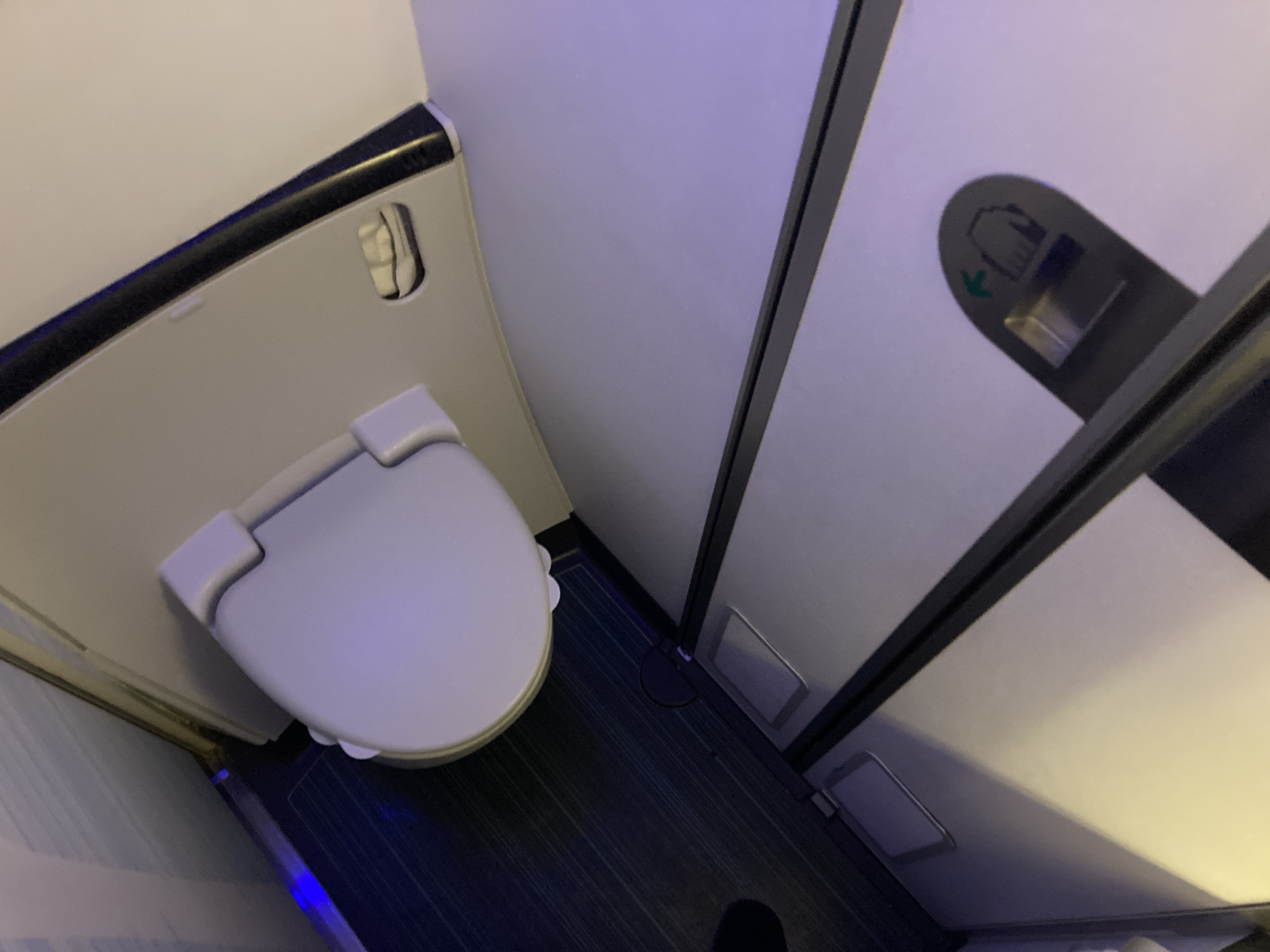 Air Canada B787 9 FRA YUL economy lavatory toilet Air Canada B787-9 FRA to YUL economy lavatory toilet
