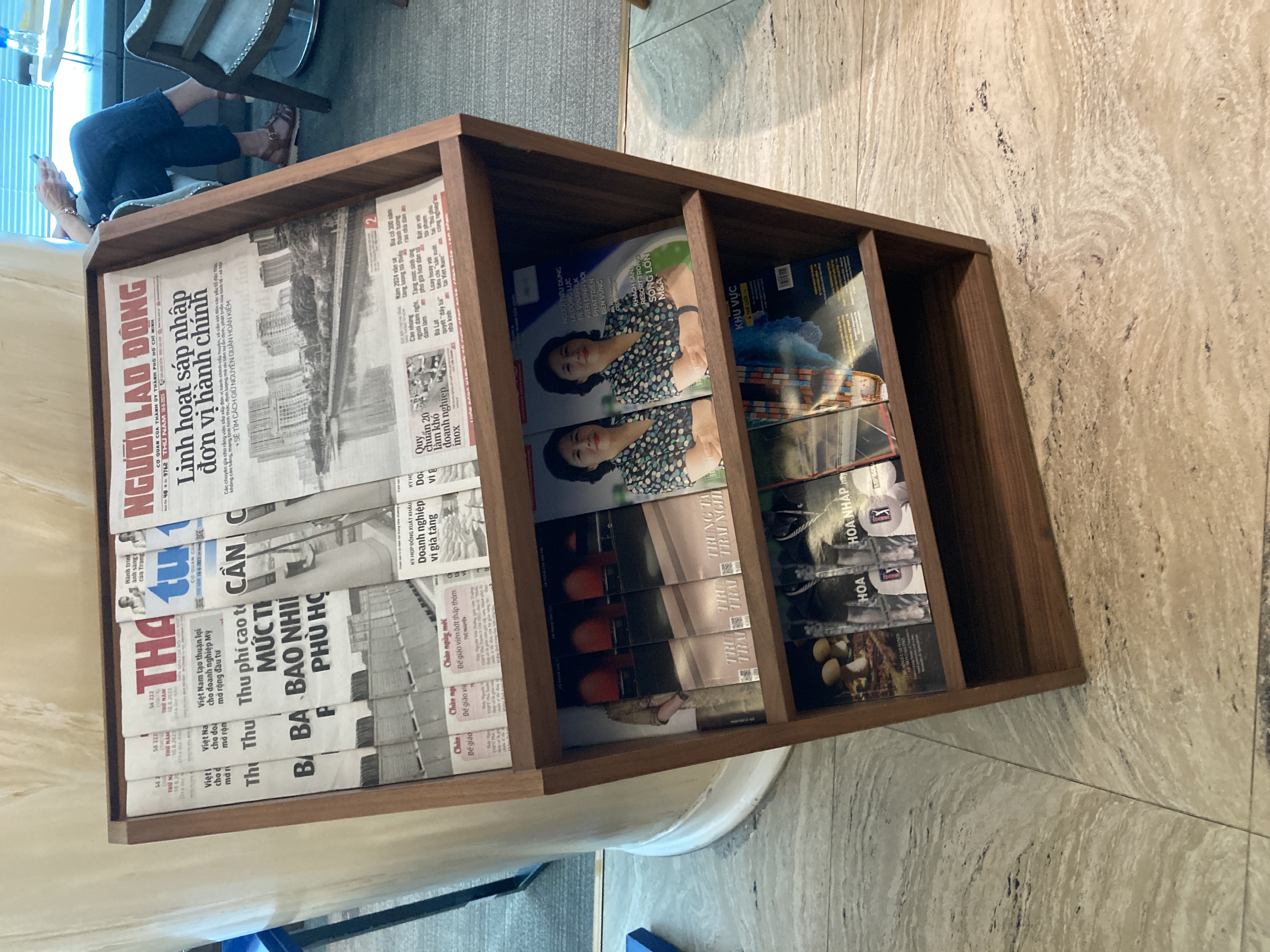 Apricot Business Lounge SGN reading stand