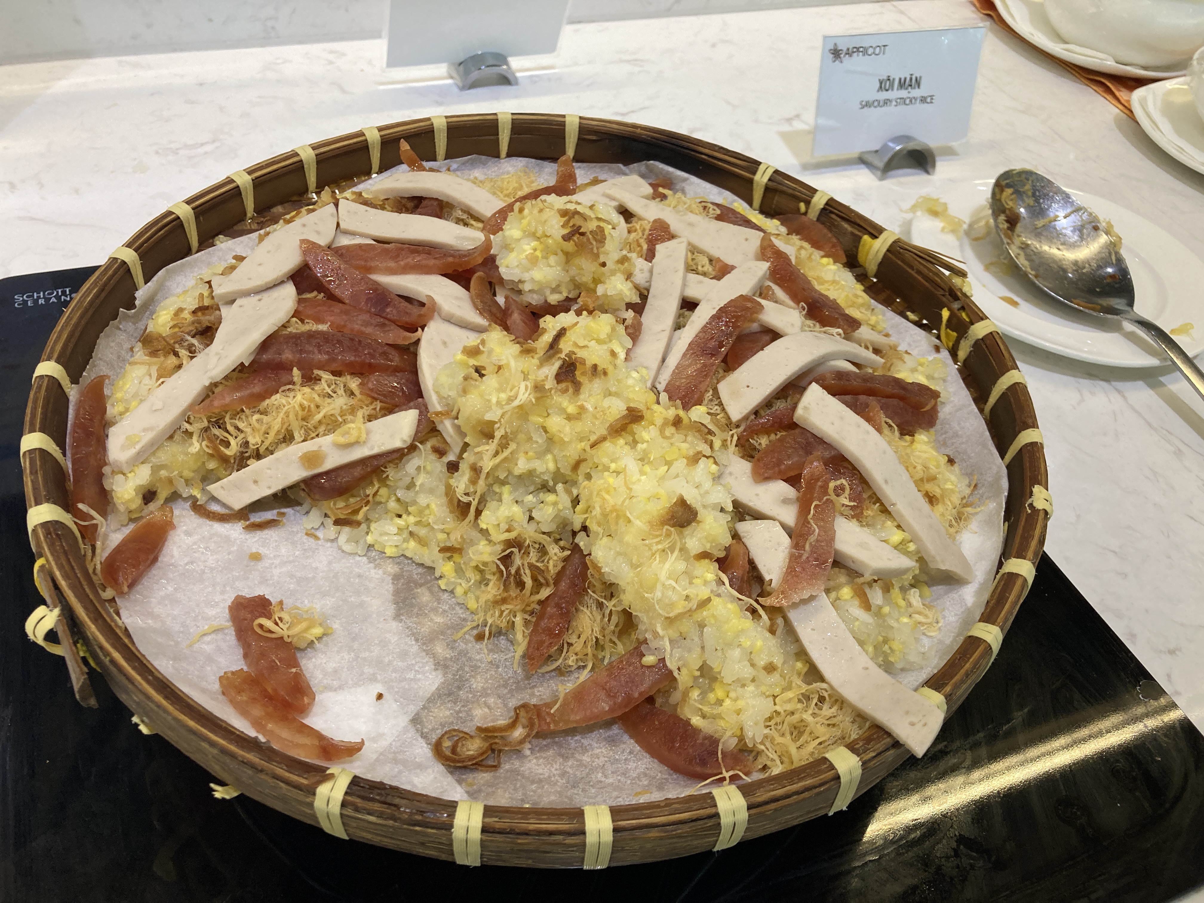 Apricot Business Lounge SGN savoury sticky rice