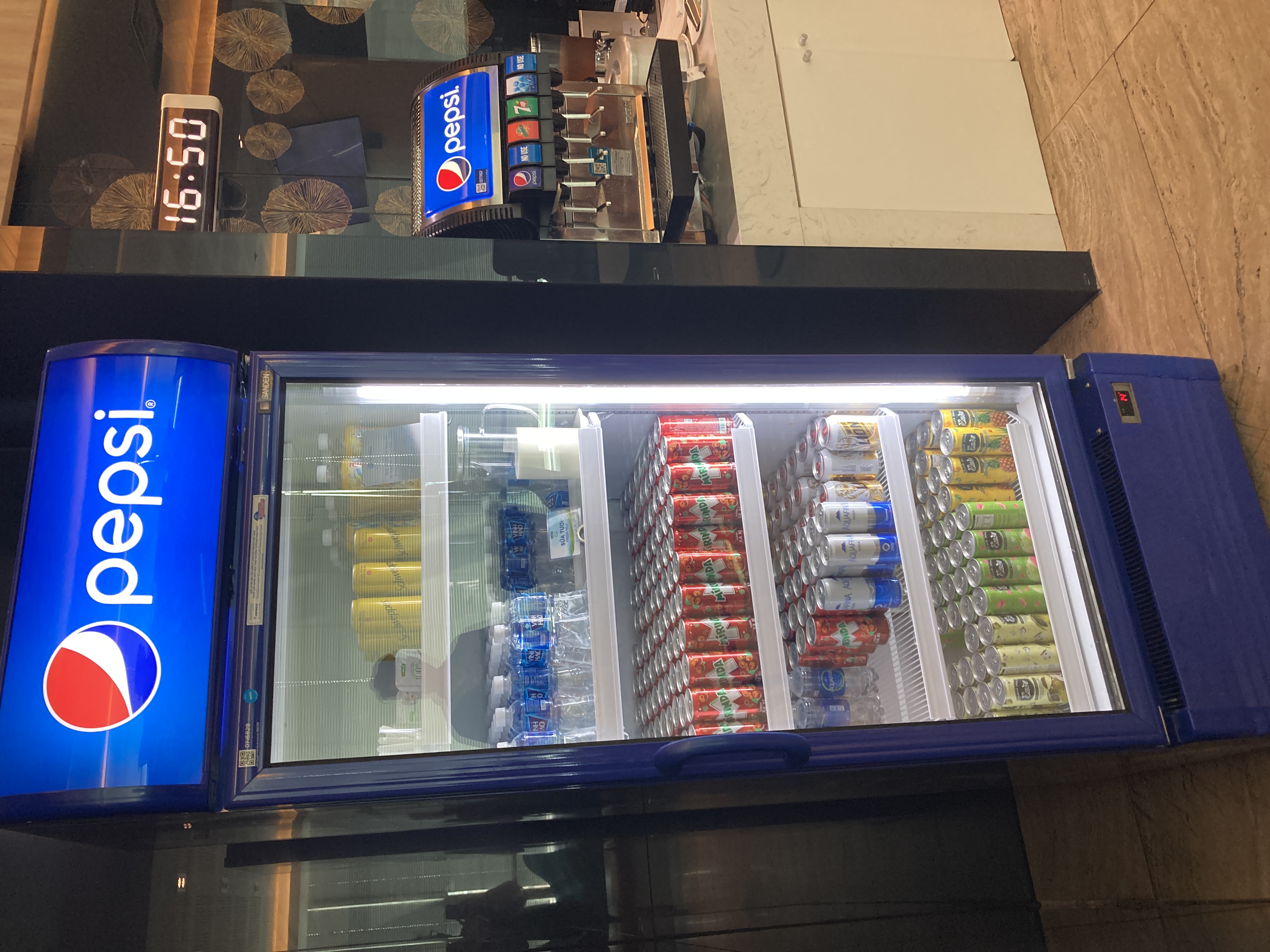 Apricot Business Lounge SGN sodas