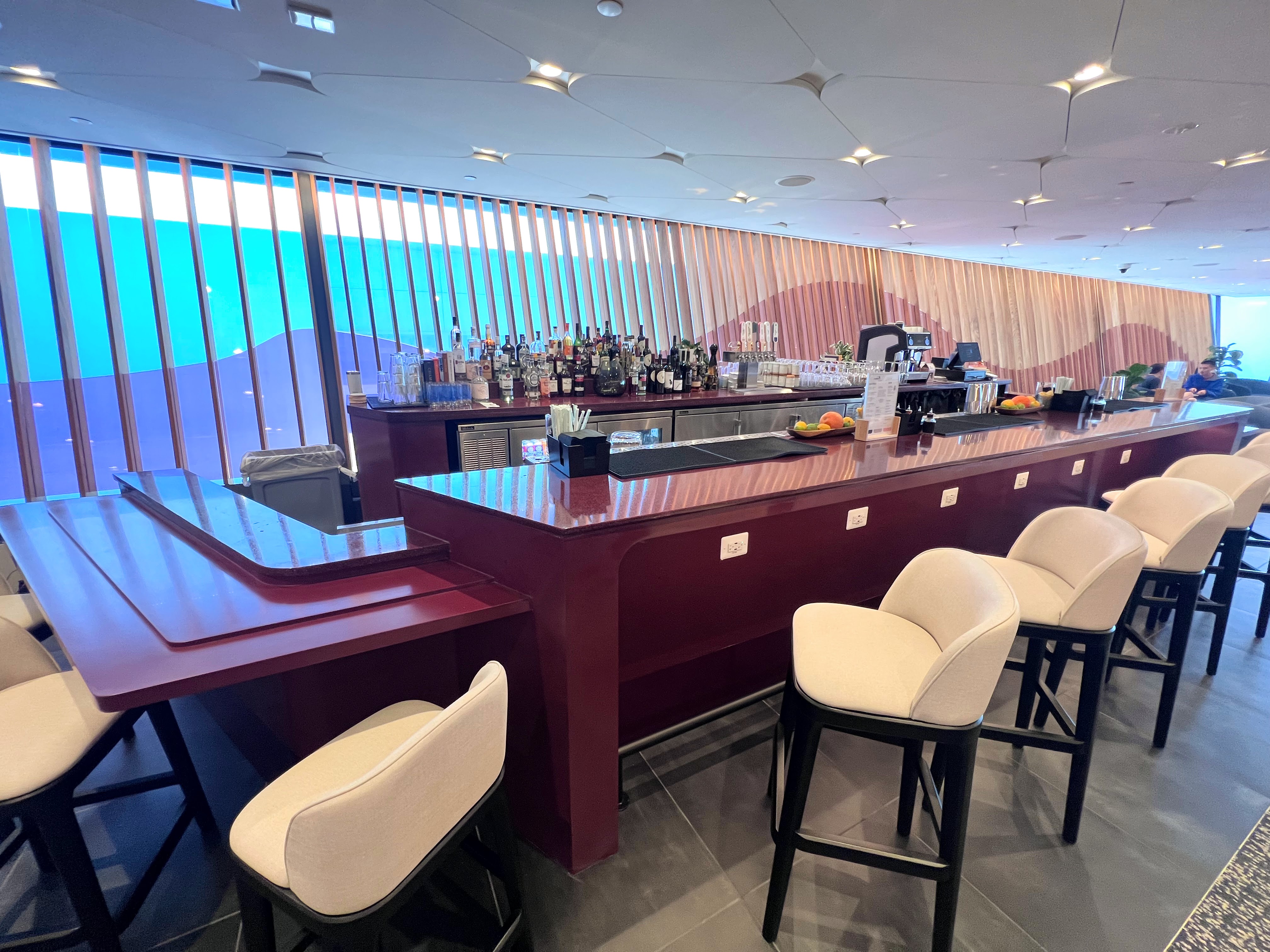 Bar at Capital One Lounge Washington Dulles