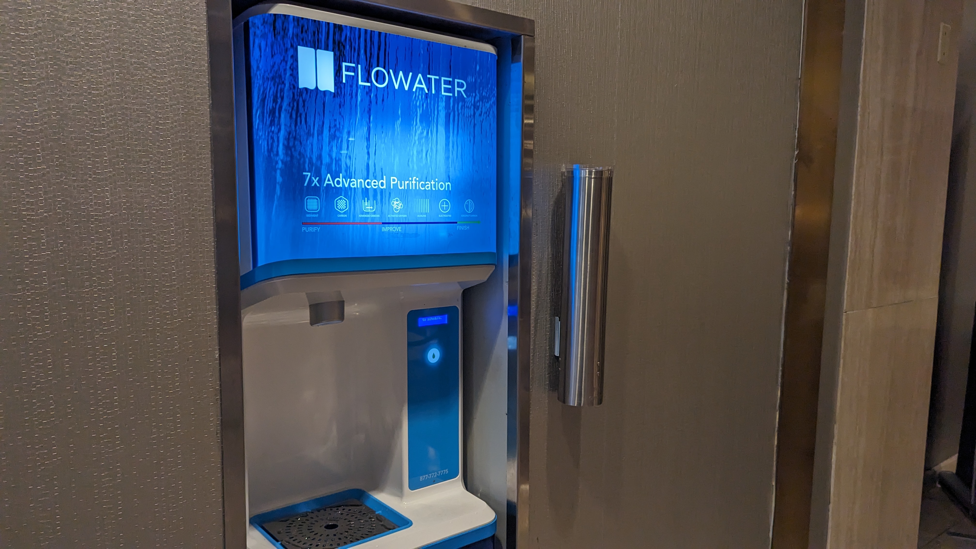 Hilton Los Angeles Universal City lobby water filter Hilton Los Angeles Universal City lobby water filter