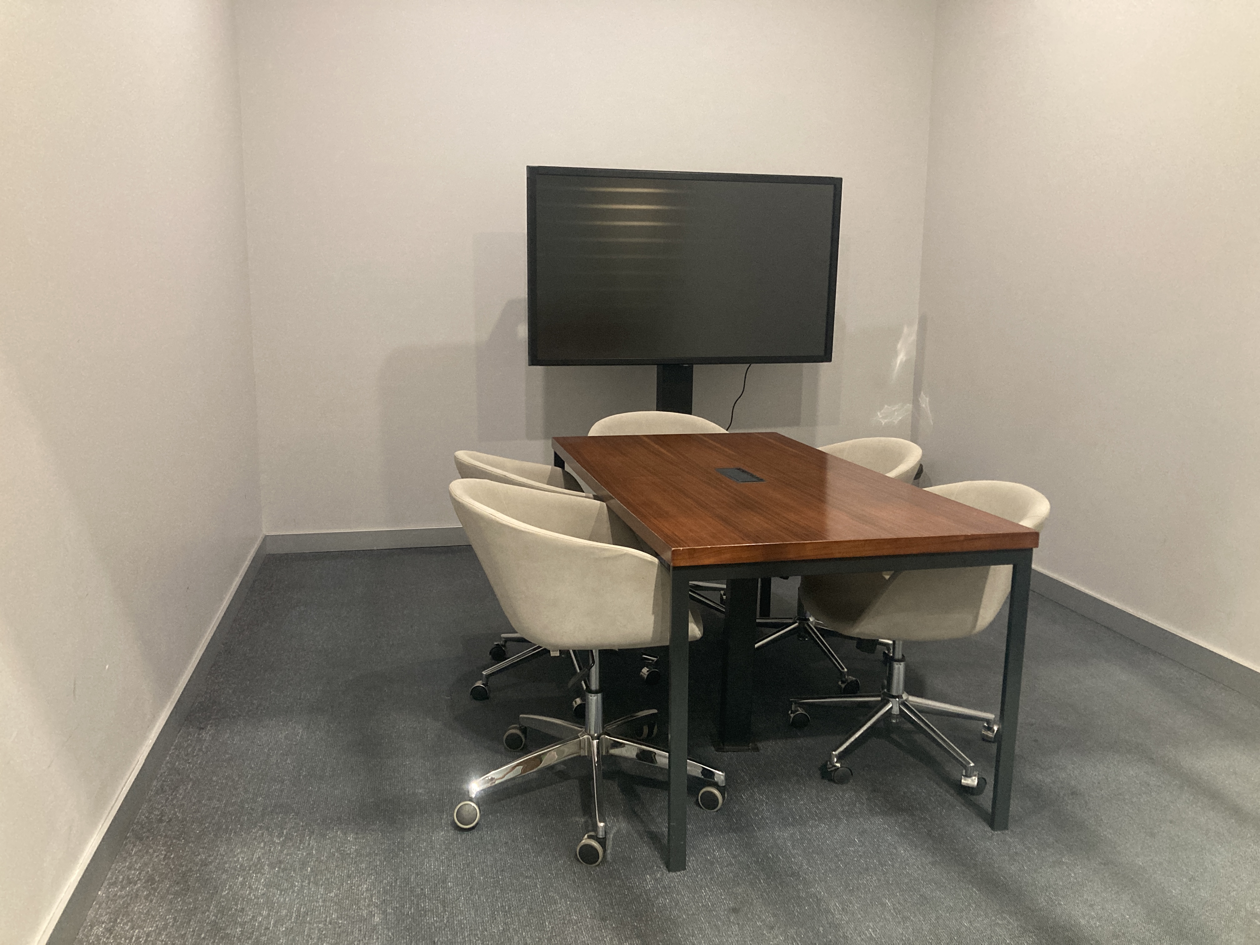 IGA Lounge IST private meeting room IGA Lounge IST private meeting room