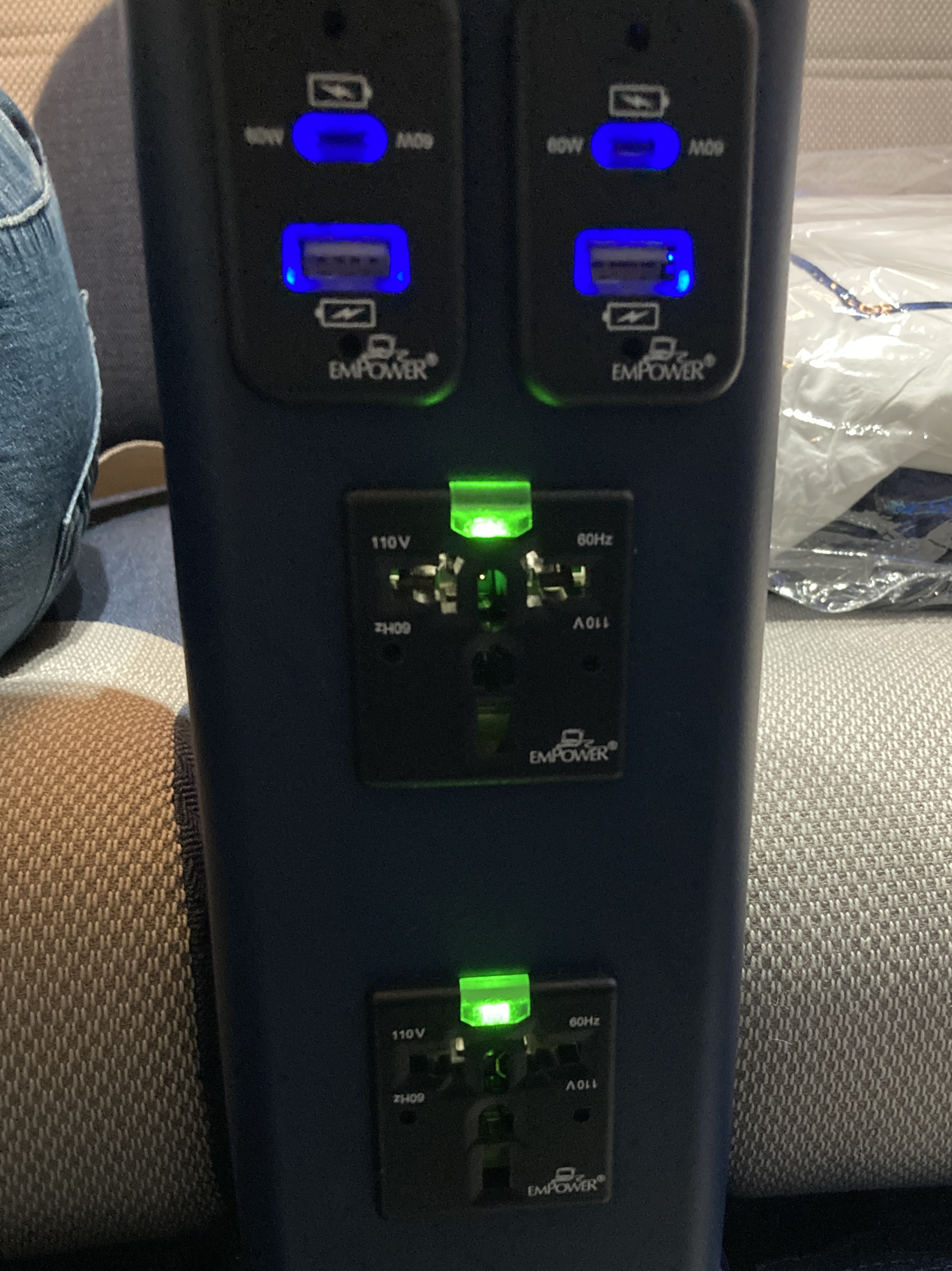 ITA premium economy charging ports GRU FCO ITA premium economy charging ports GRU FCO