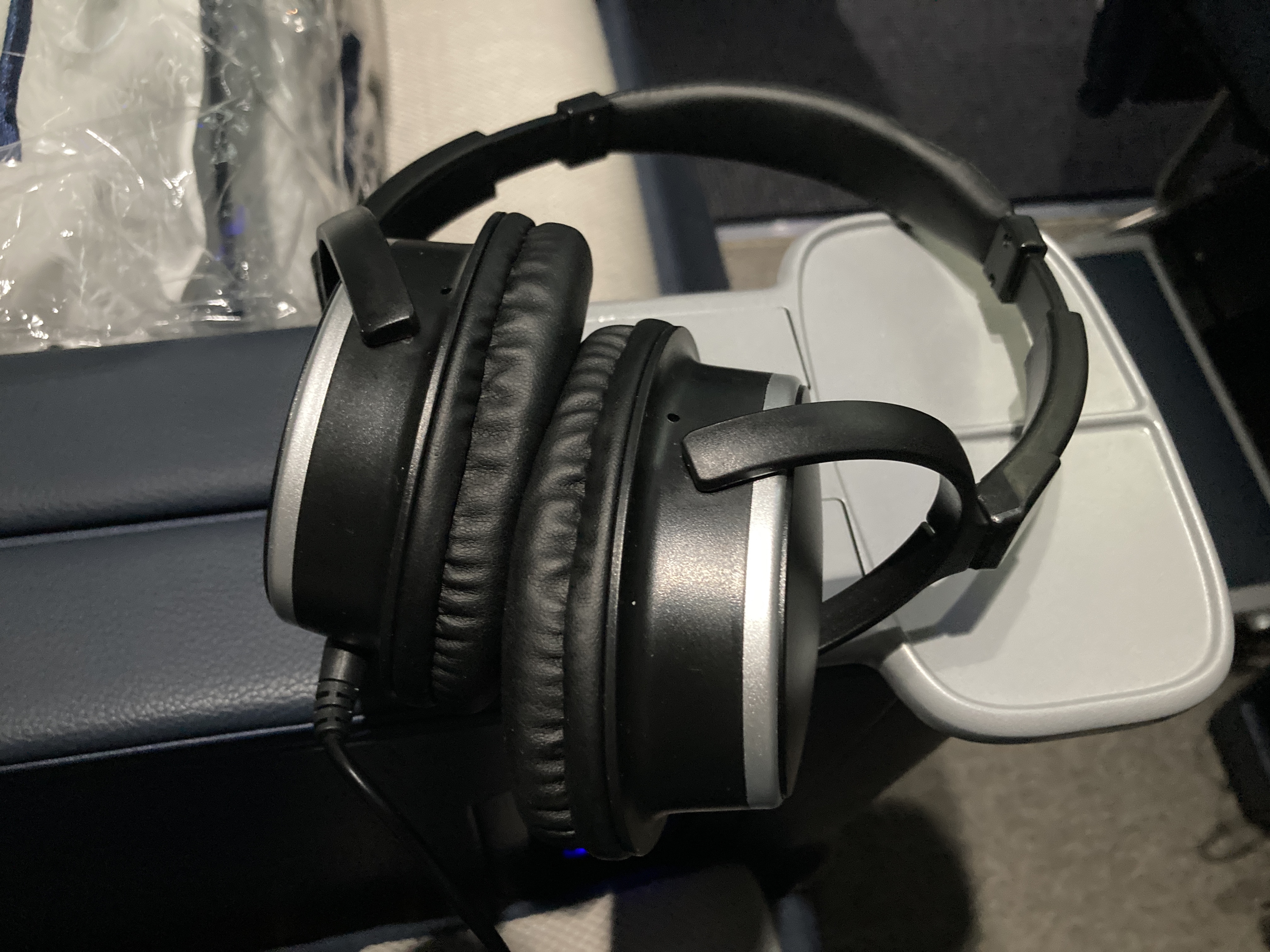 ITA premium economy headset GRU FCO ITA premium economy headset GRU FCO