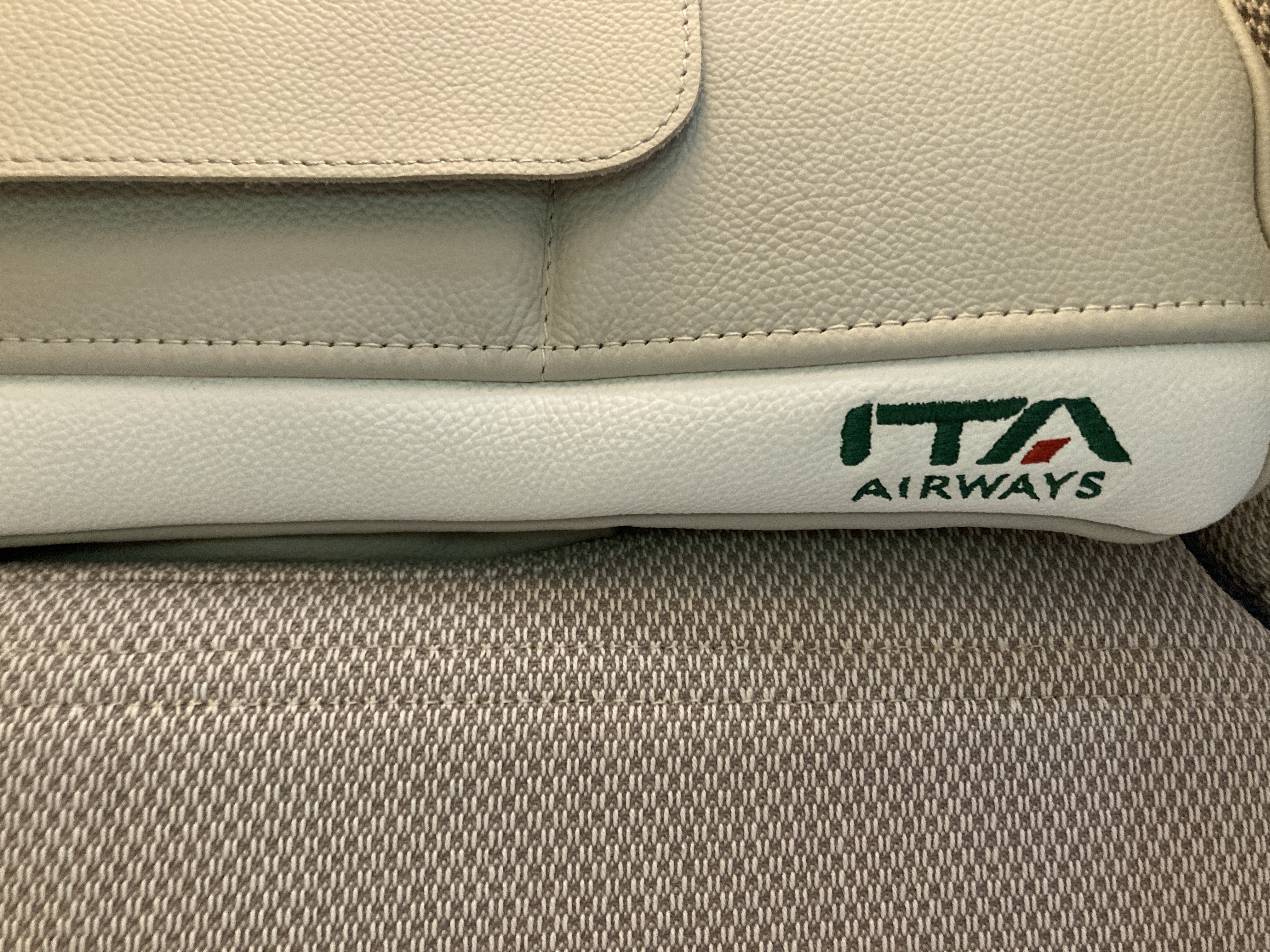 ITA premium economy seat details GRU FCO ITA premium economy seat details GRU FCO
