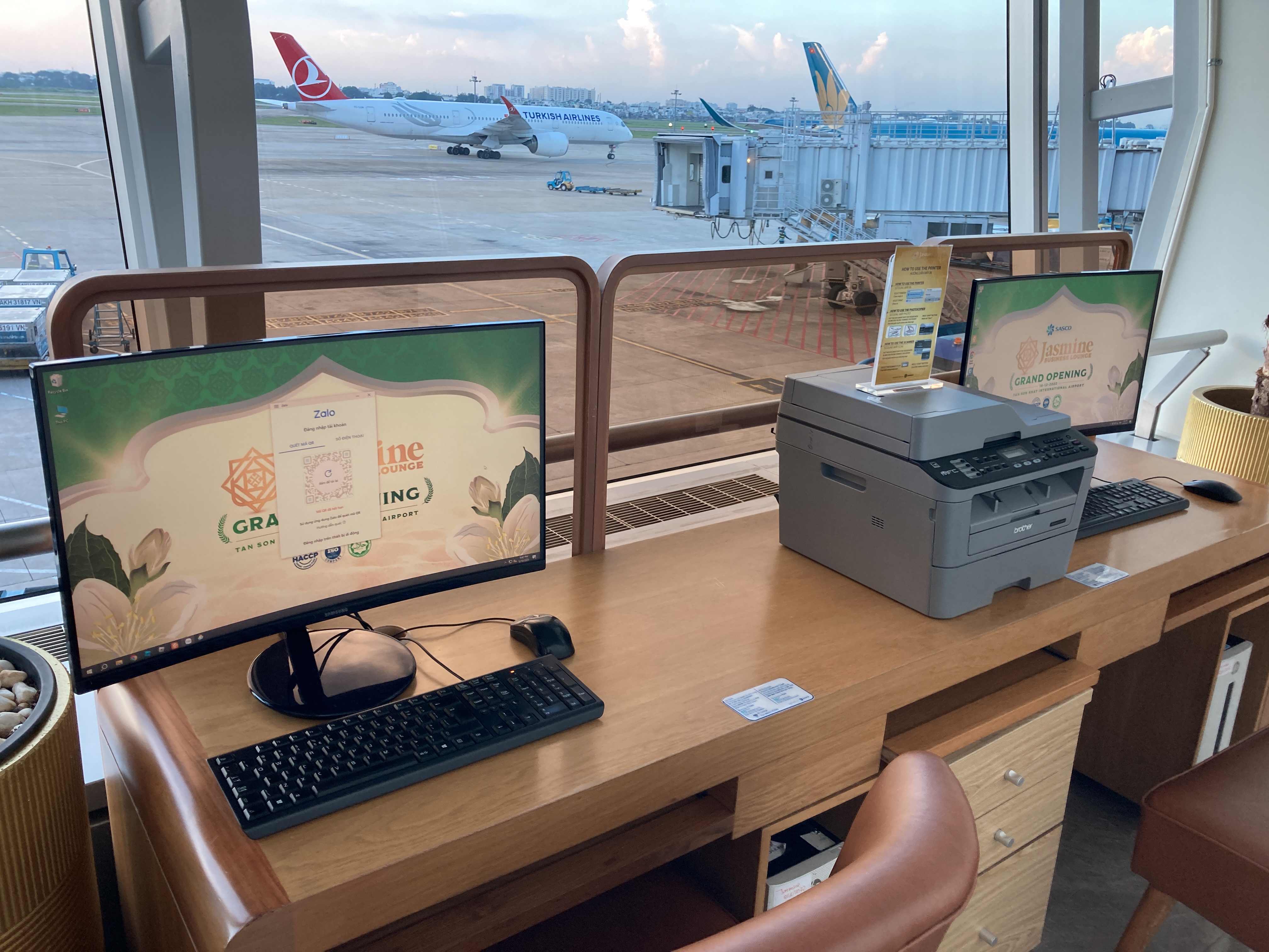 Jasmine Halal Lounge SGN business center
