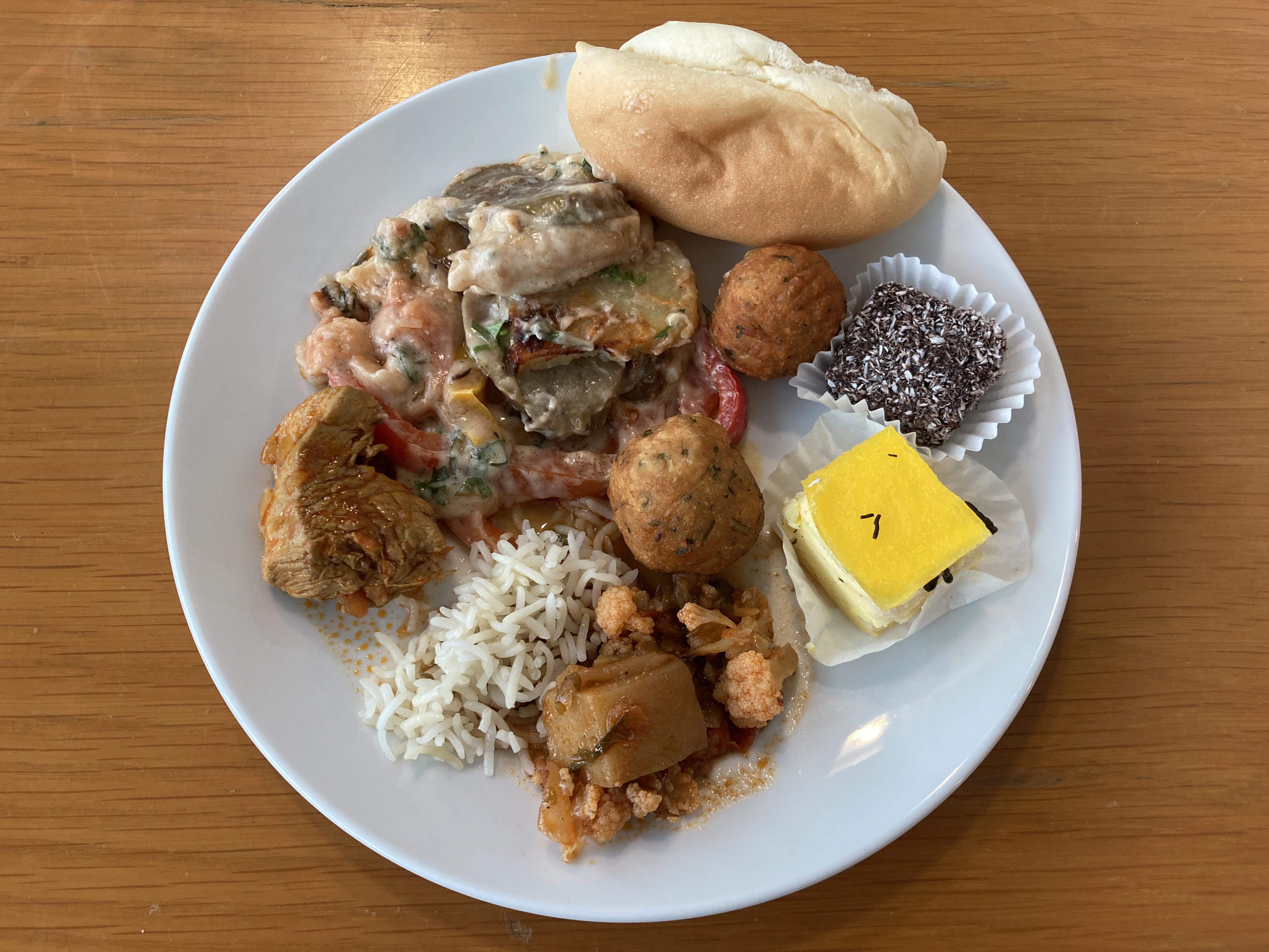 Jasmine Halal Lounge SGN meal